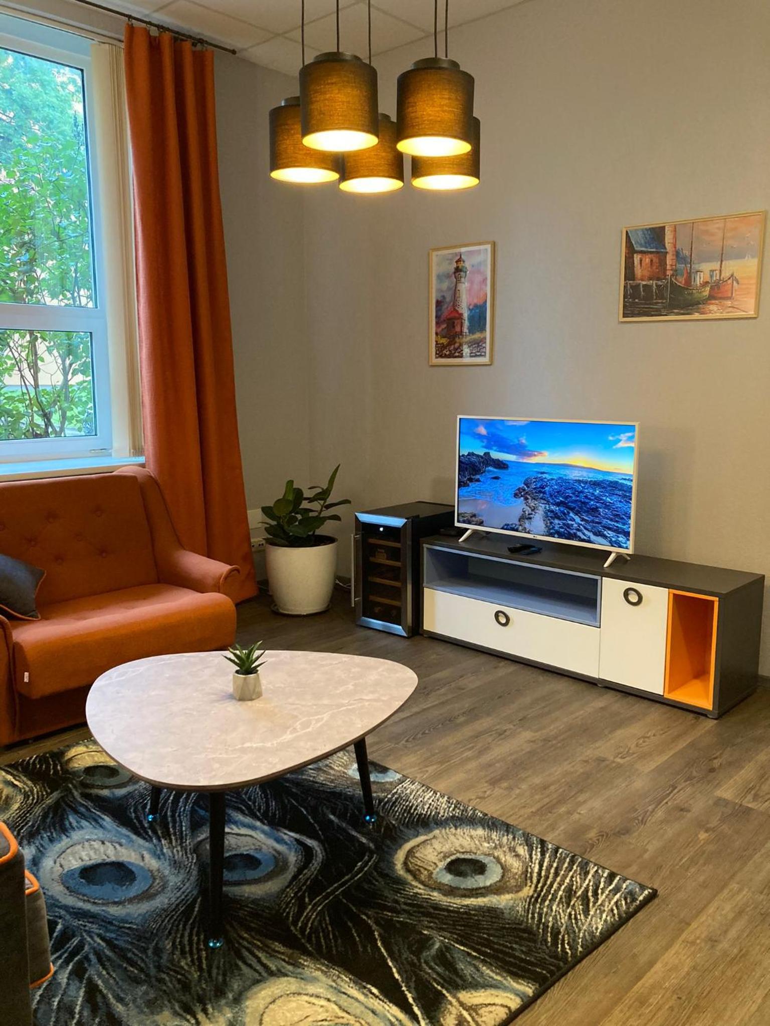 One-Bedroom Apartment photo 1