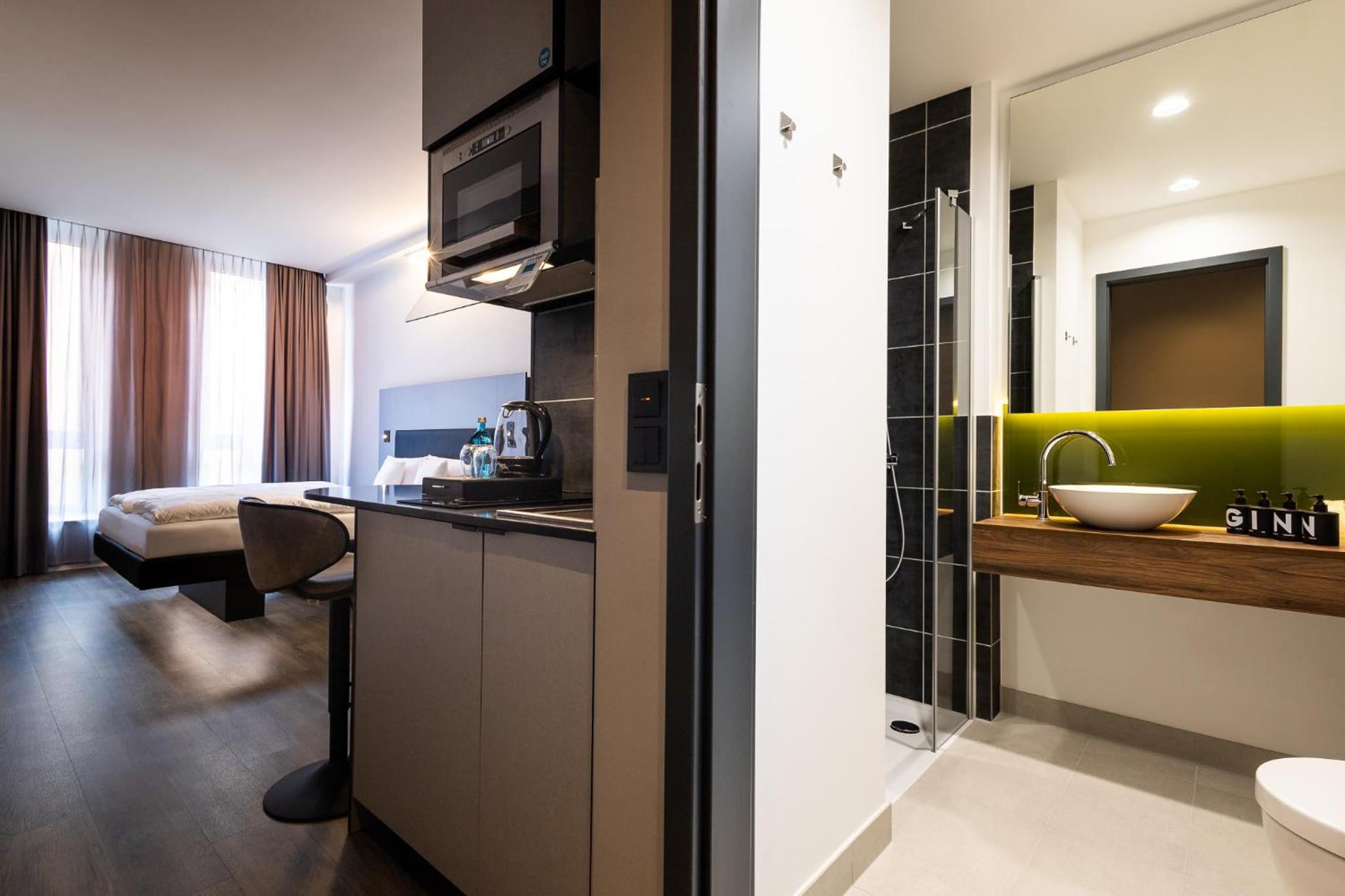 Studio Apartment photo 3