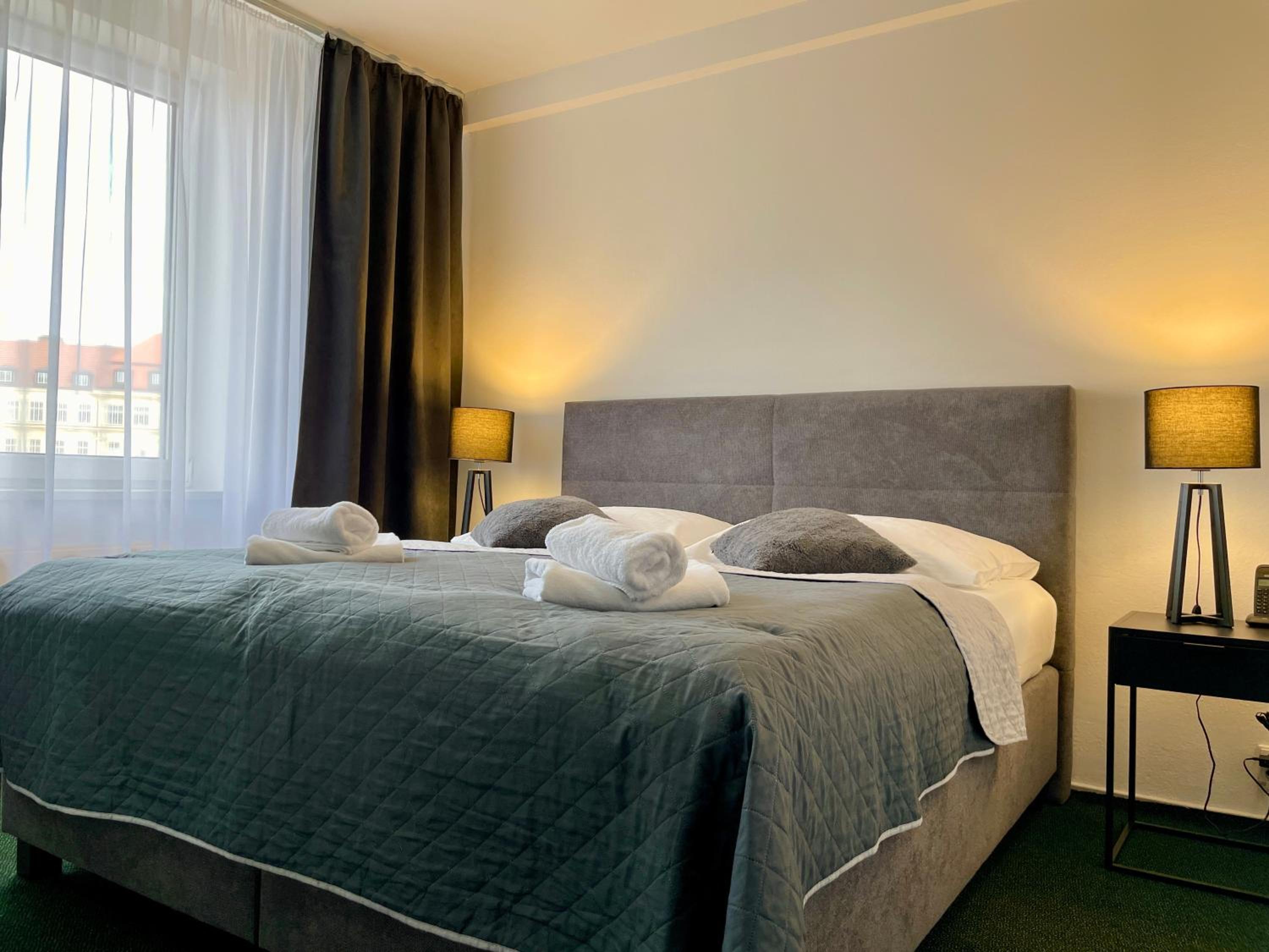 Superior King Suite photo 2