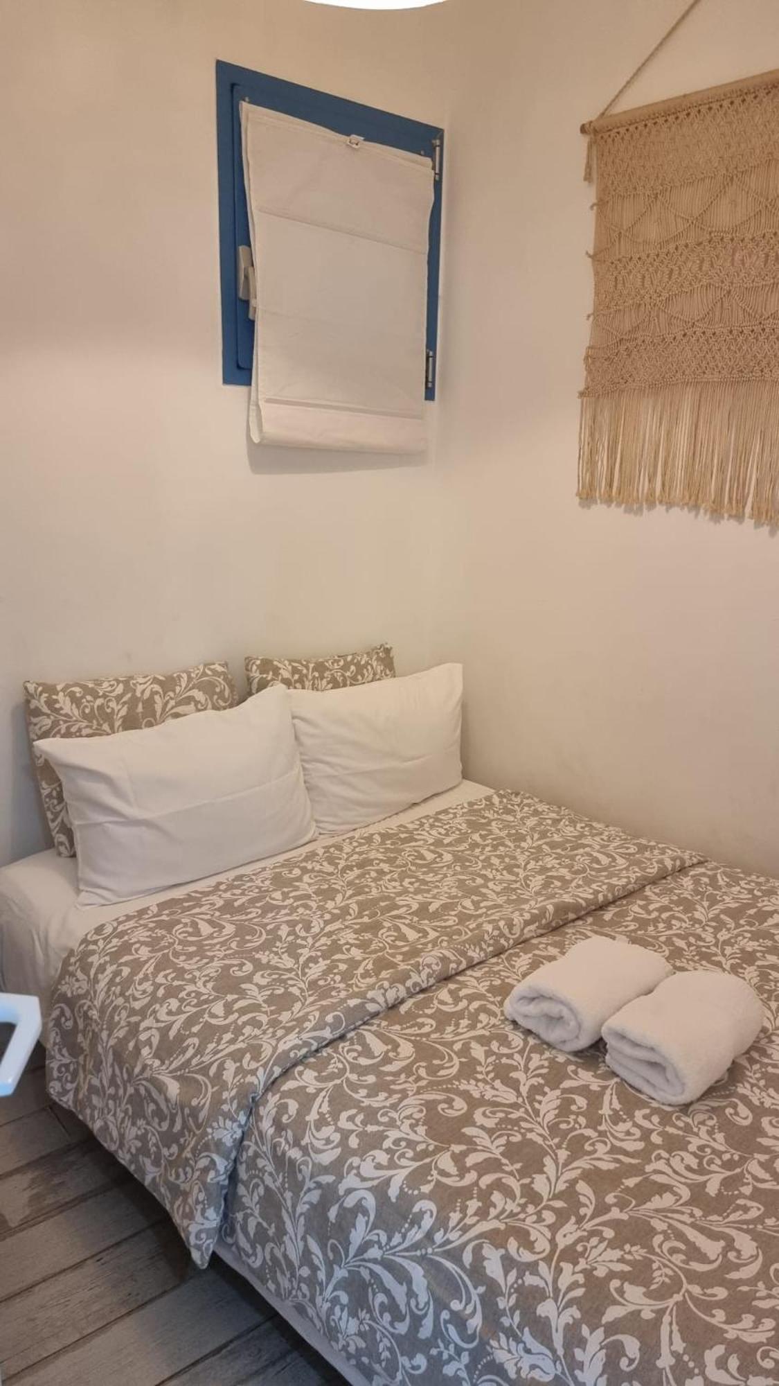 Two-Bedroom Apartment - Photo 9