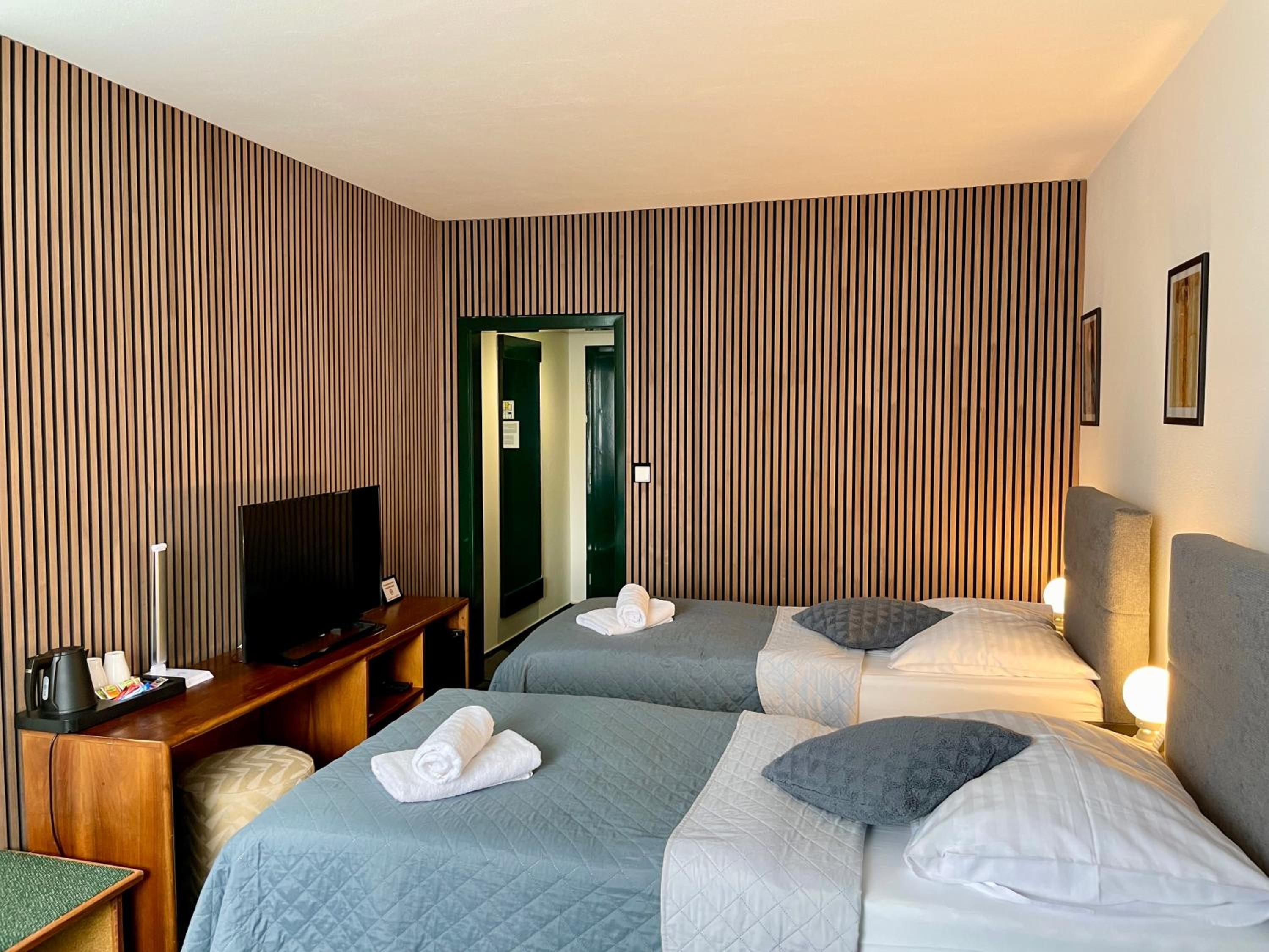 Superior Double or Twin Room photo 3