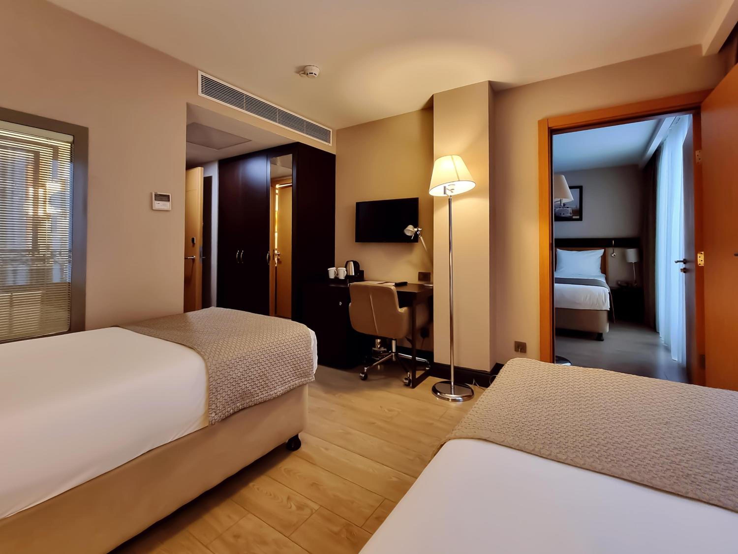 Corner Suit Room With Terrace