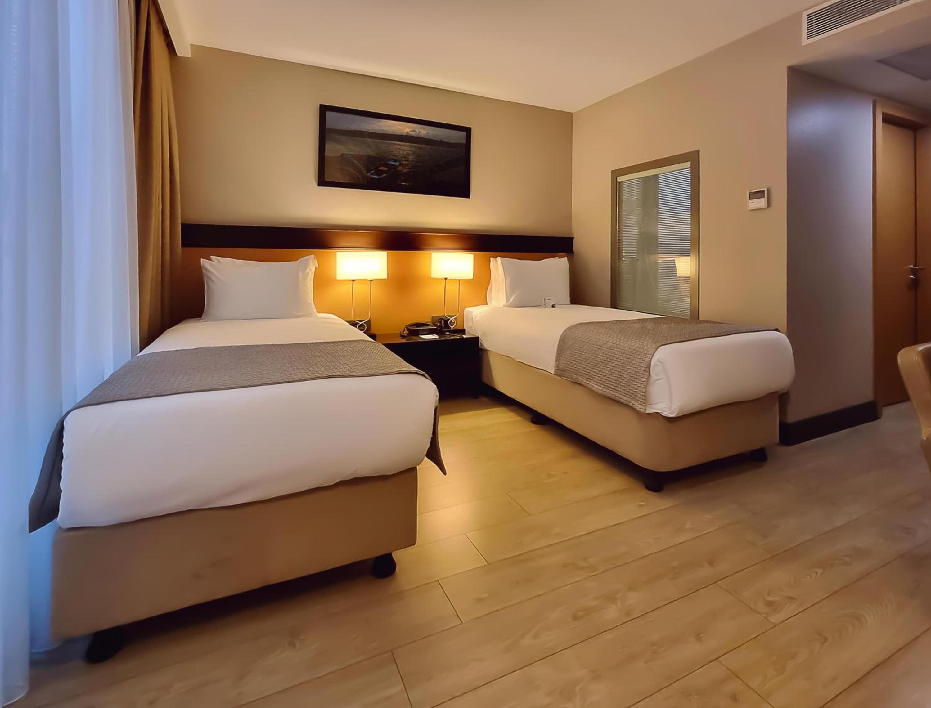 Corner Suit Room With Terrace