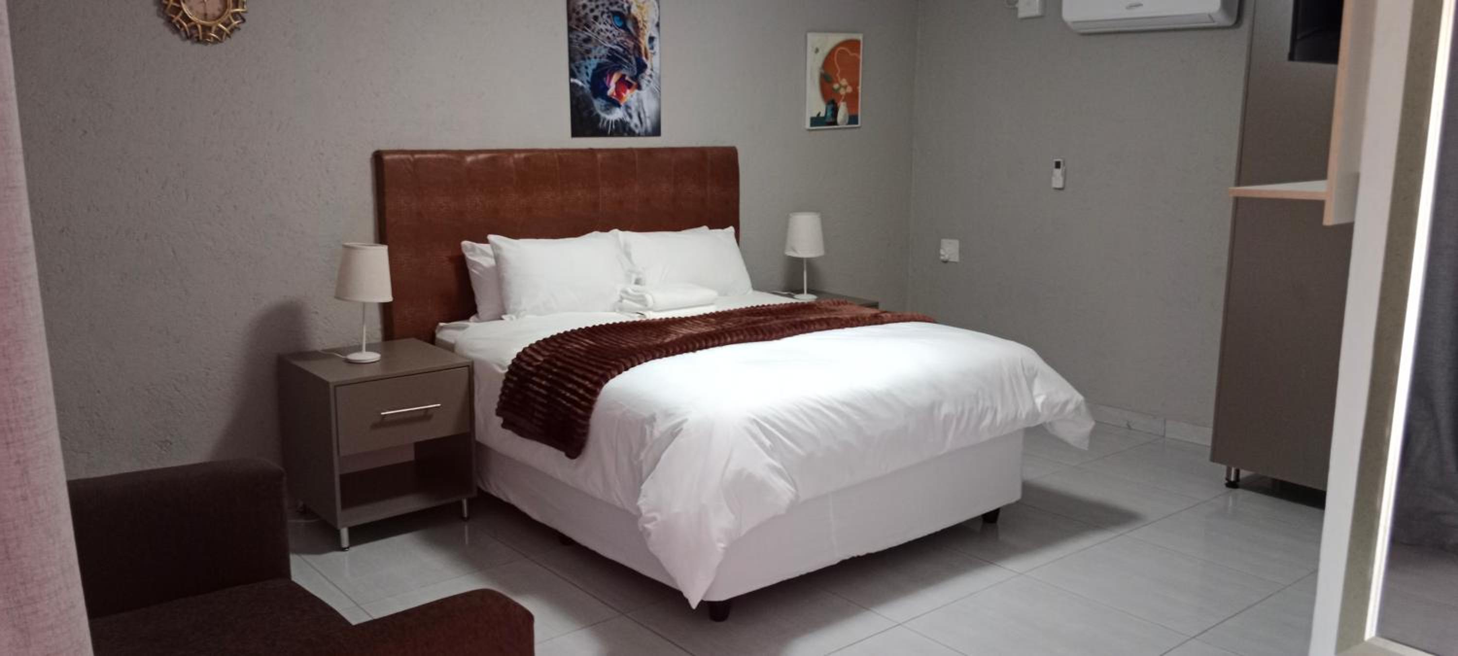 Standard Queen Room - Photo 4