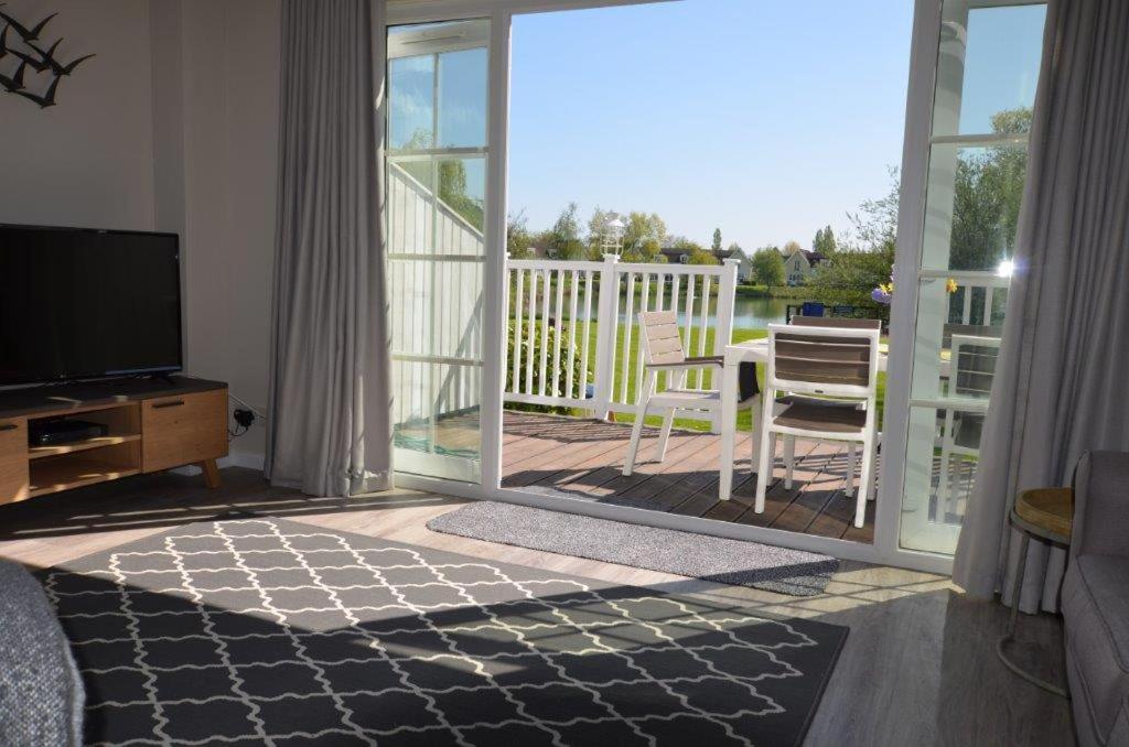 Three-Bedroom House photo 2