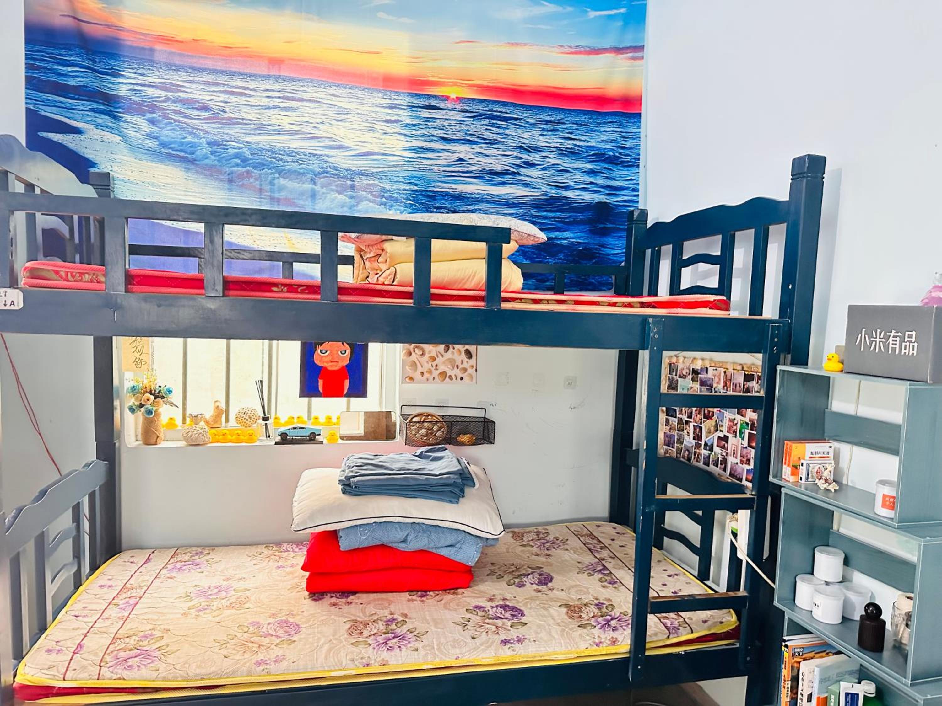 Bed in 6-Bed Male Dormitory Room photo 1