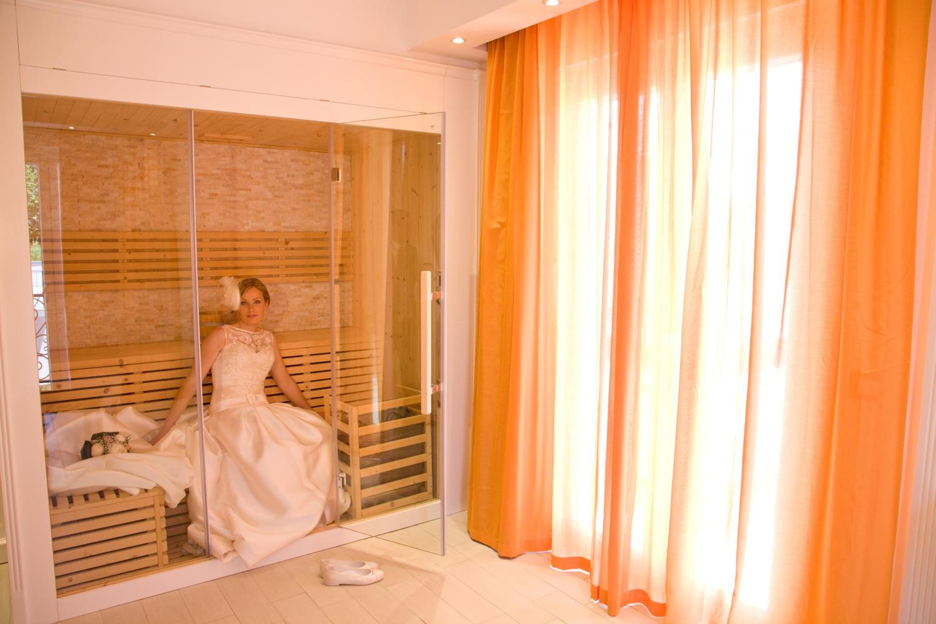 Deluxe Suite with Spa Bath - Photo 34