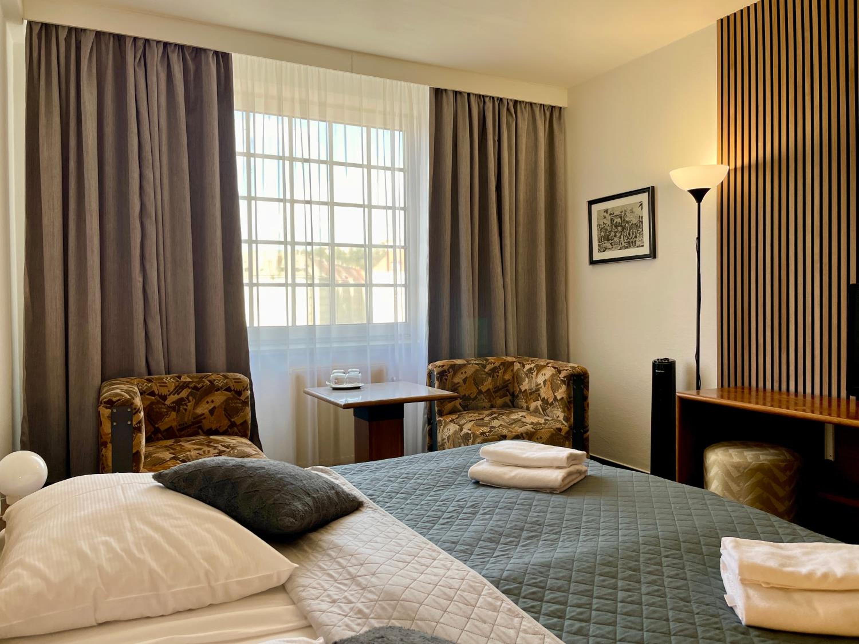 Double or Twin Room with Castle View photo 3