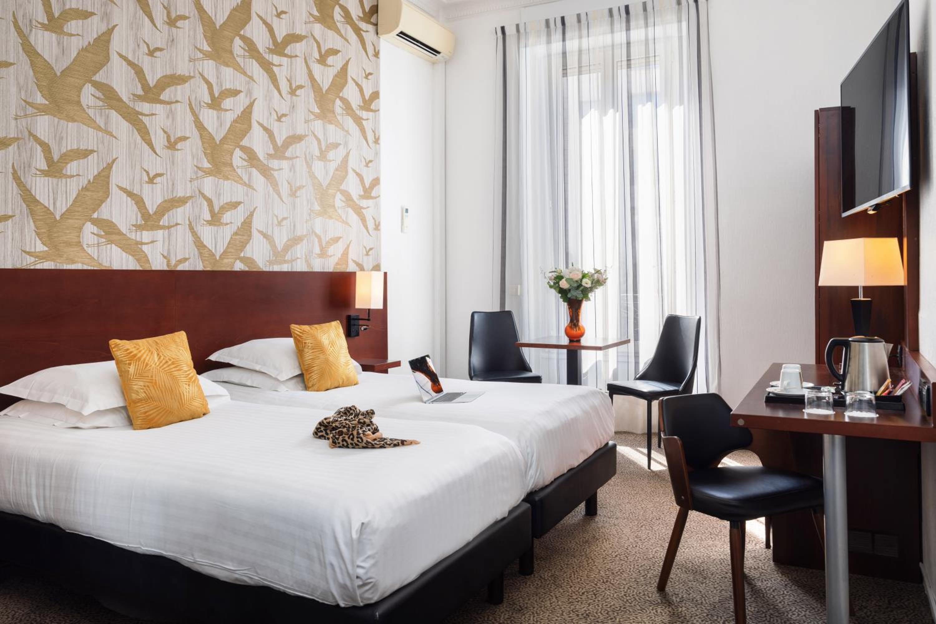Superior Double Room - Photo 8