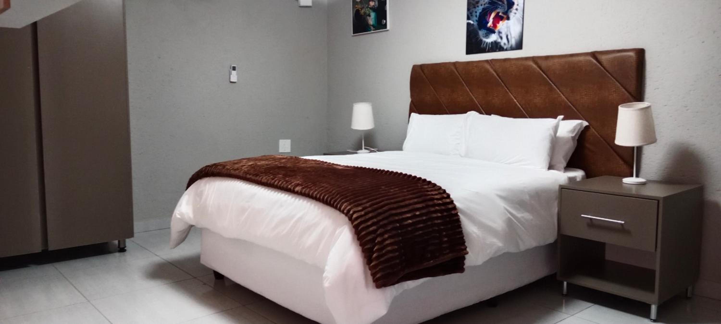 Standard Queen Room - Photo 2