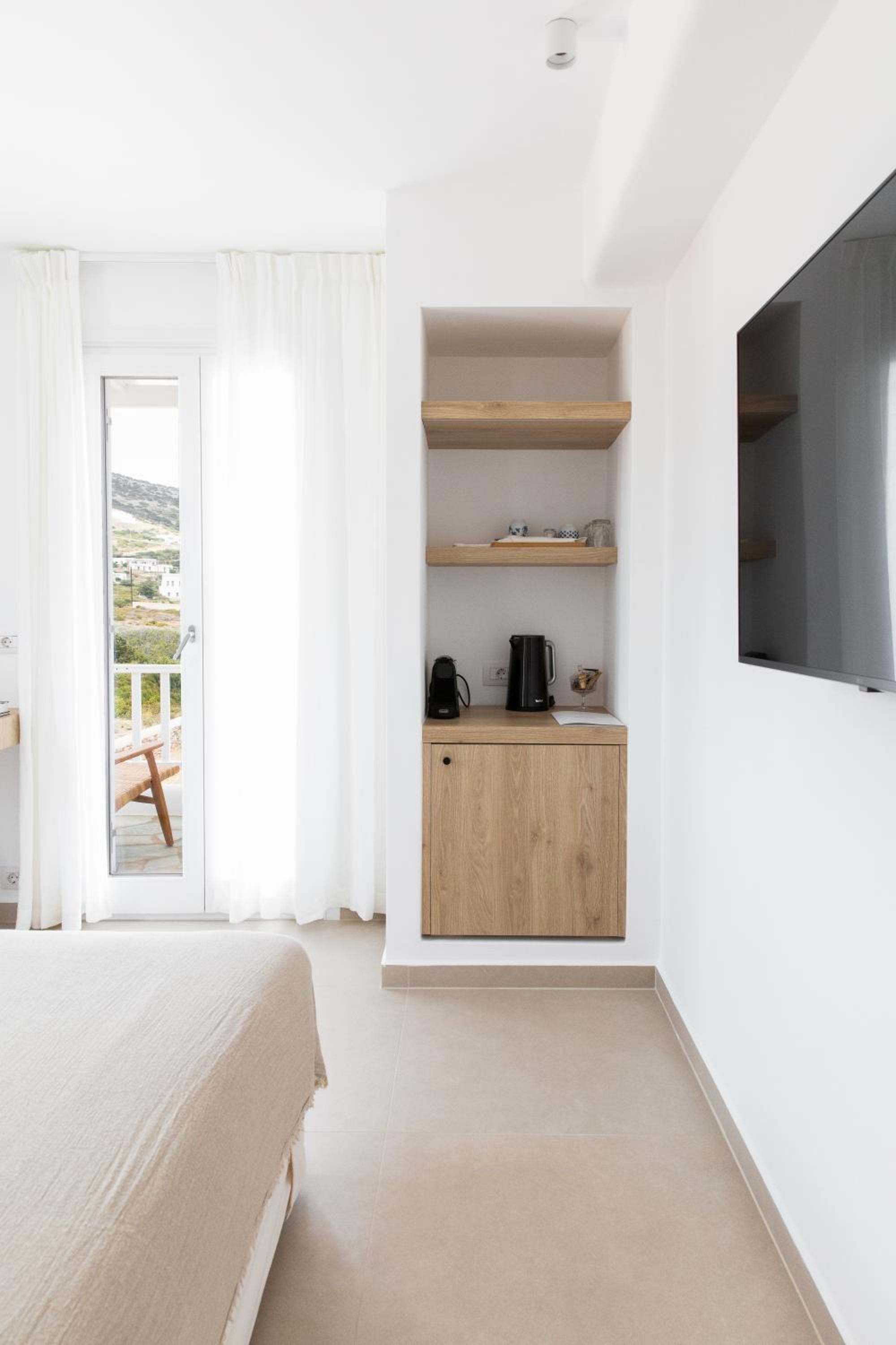 Junior Suite with Pool View