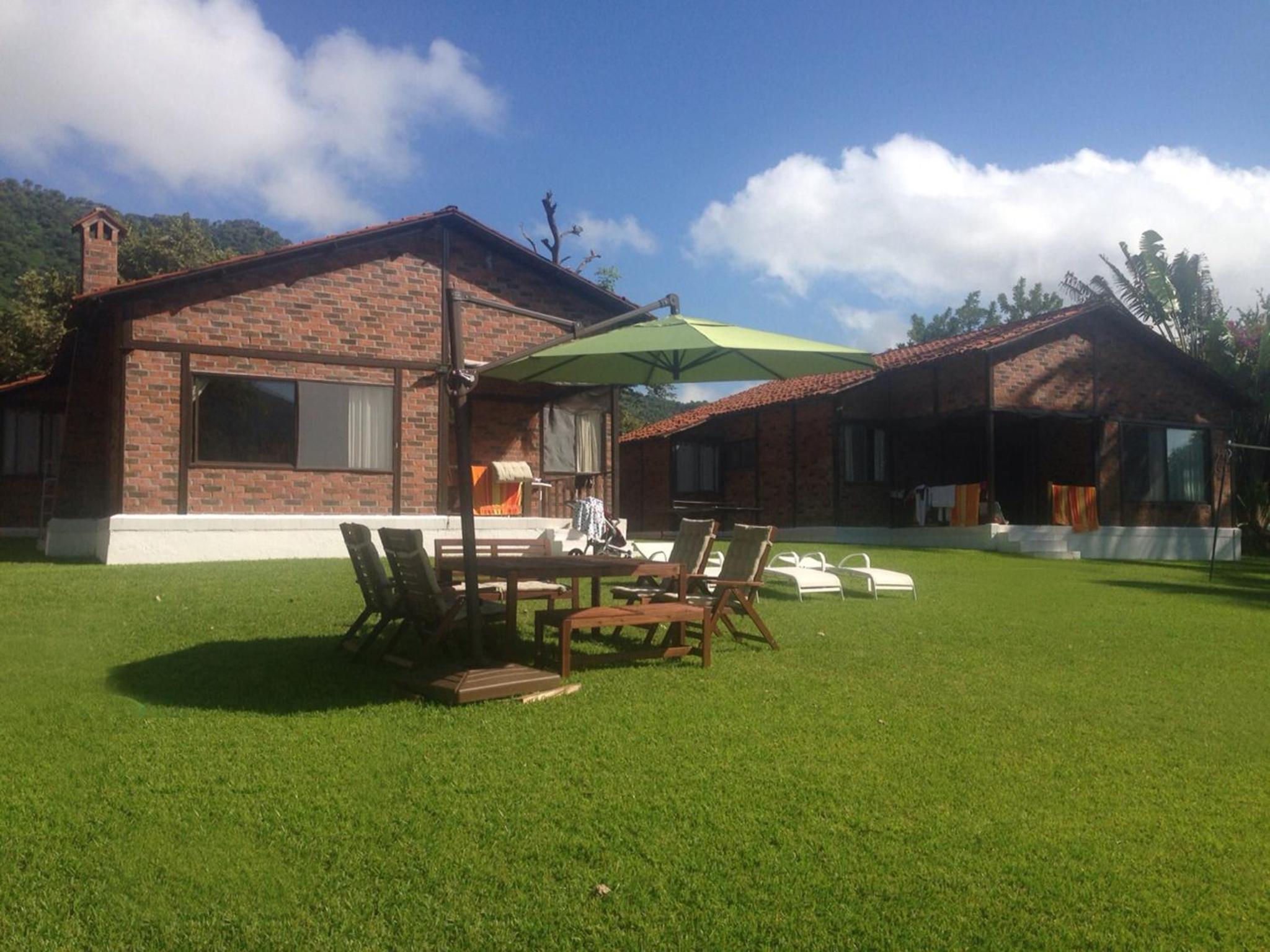 Three-Bedroom Villa - Photo 6