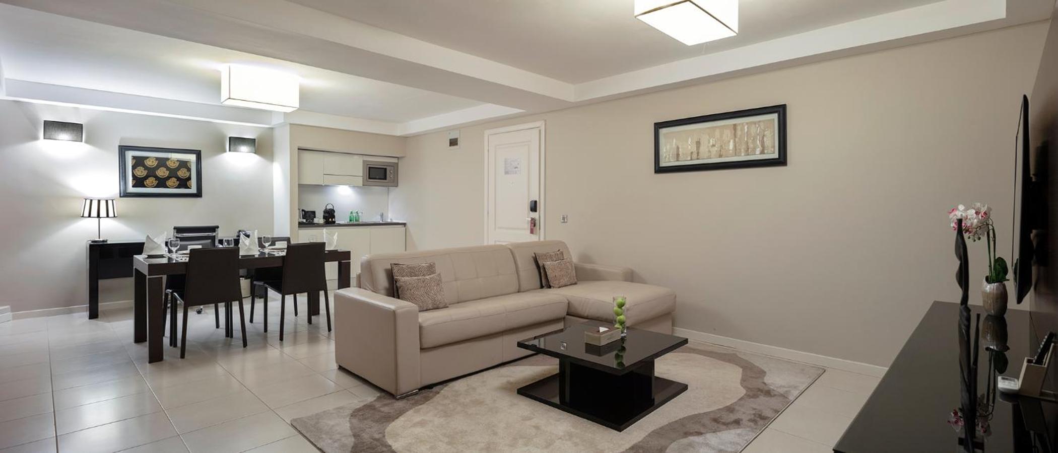 One-Bedroom Apartment