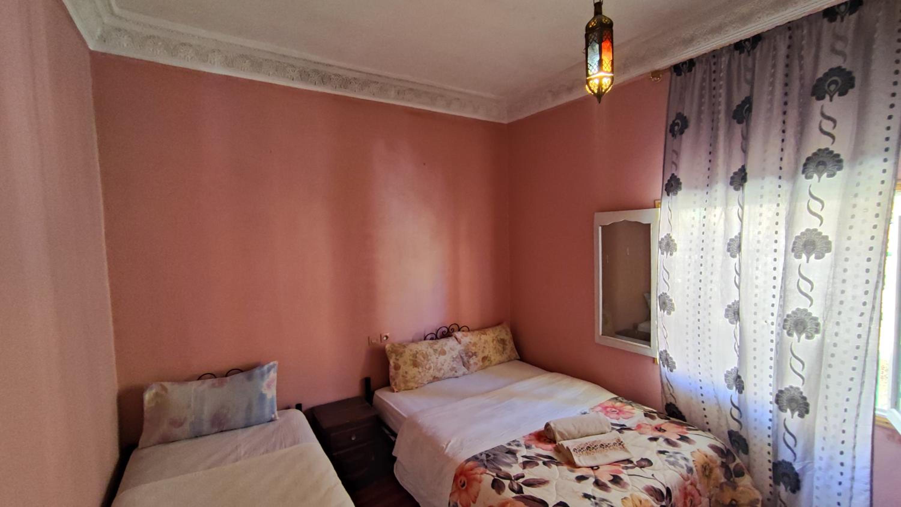 Triple Room with Balcony - Photo 2