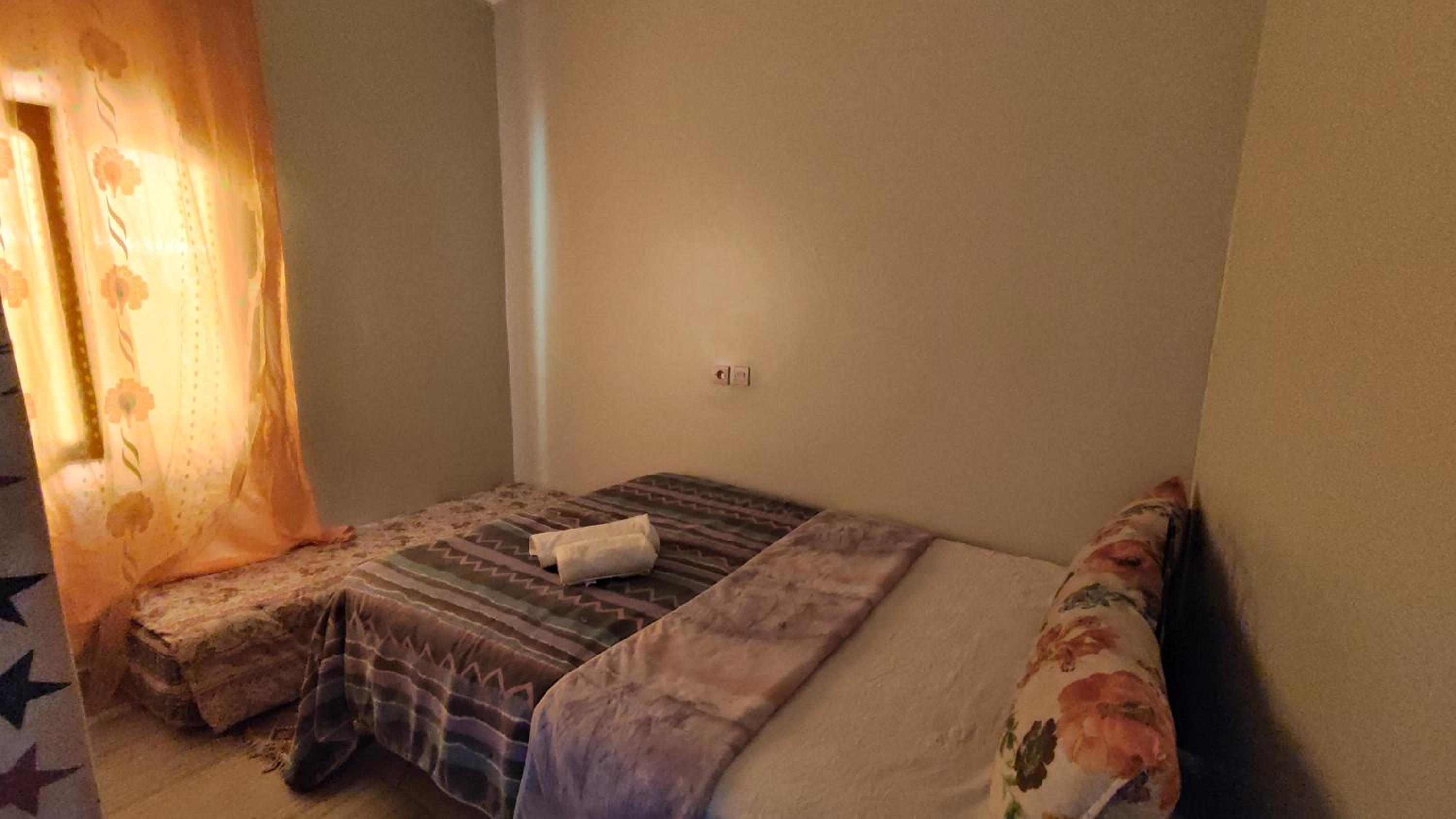 Double Room with Private Bathroom - Photo 3