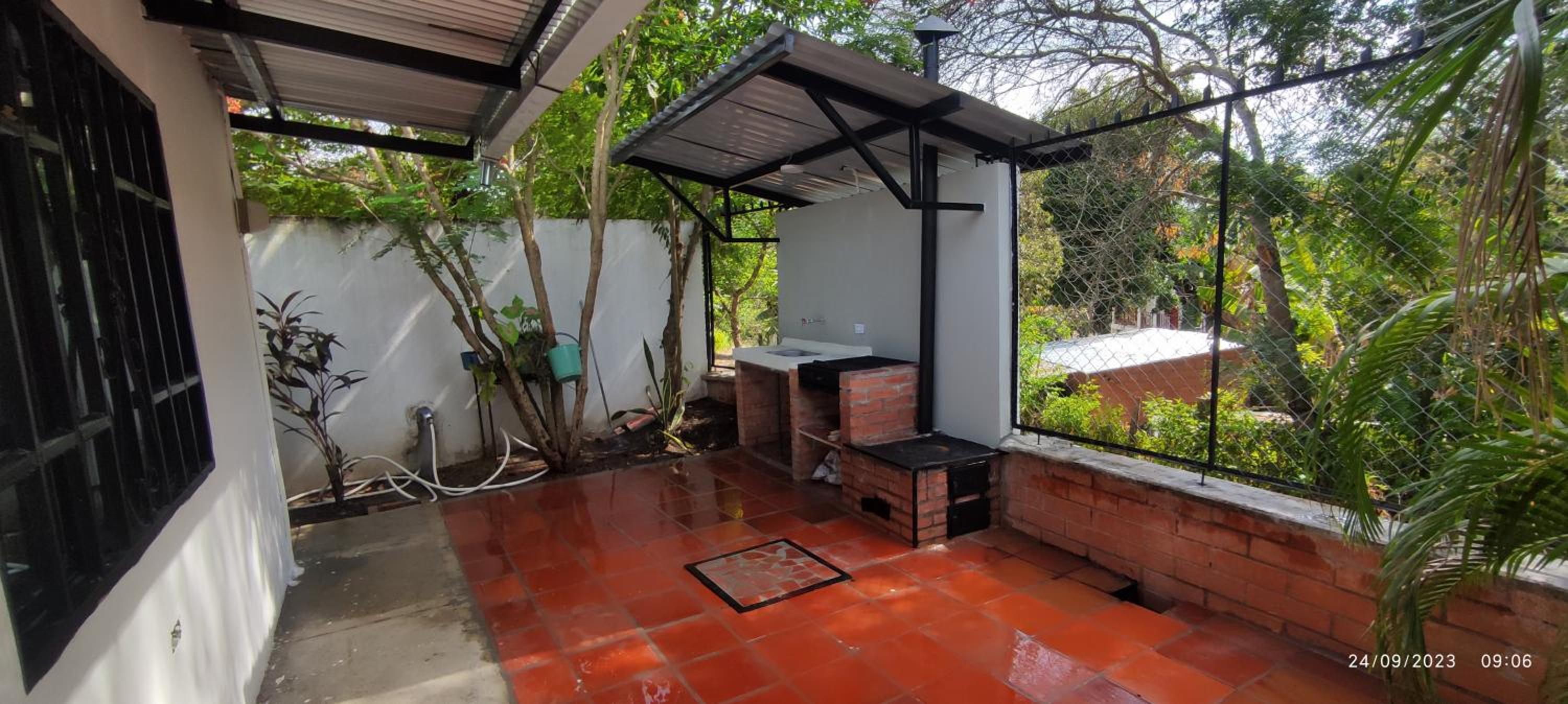 Two-Bedroom House photo 2