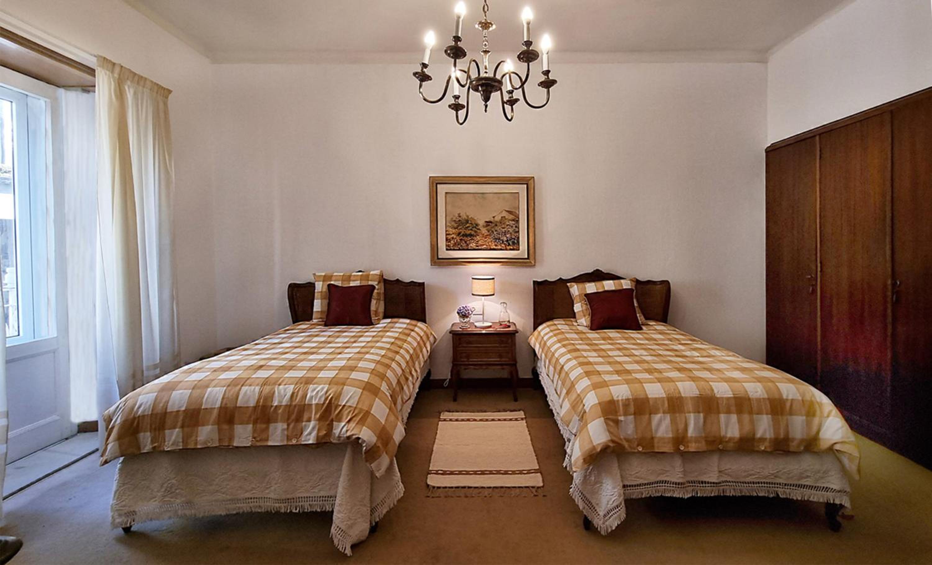 Four-Bedroom House photo 3