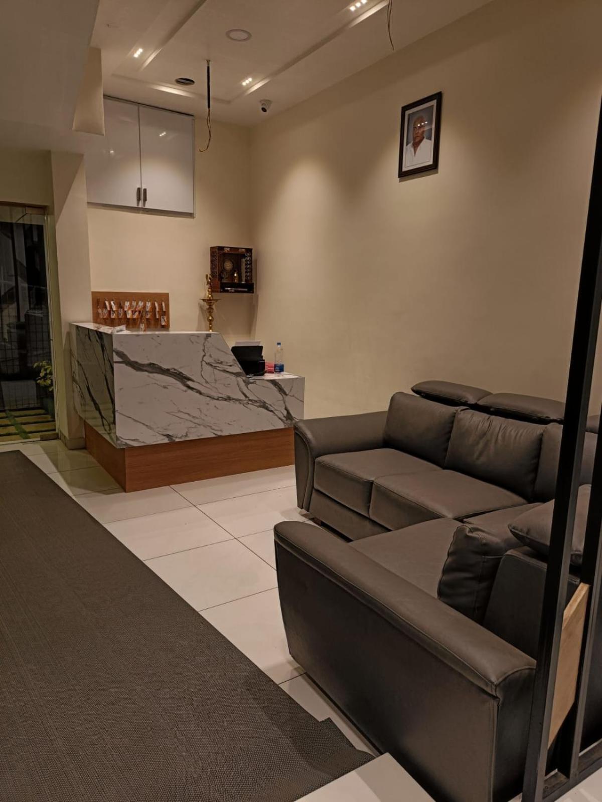 Deluxe Room (2 Adults + 1 Child) photo 2