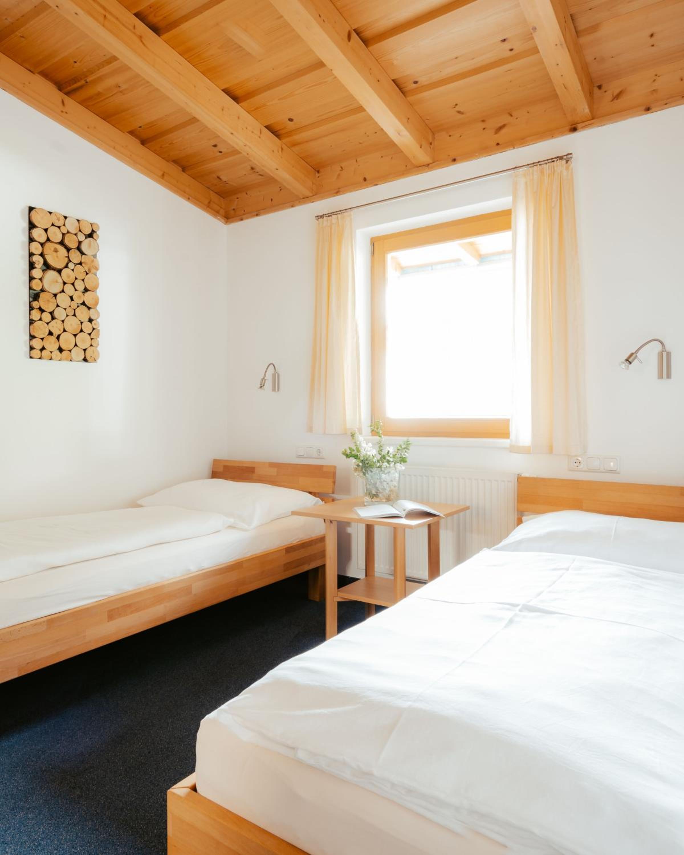 Apartment with Mountain View photo 1