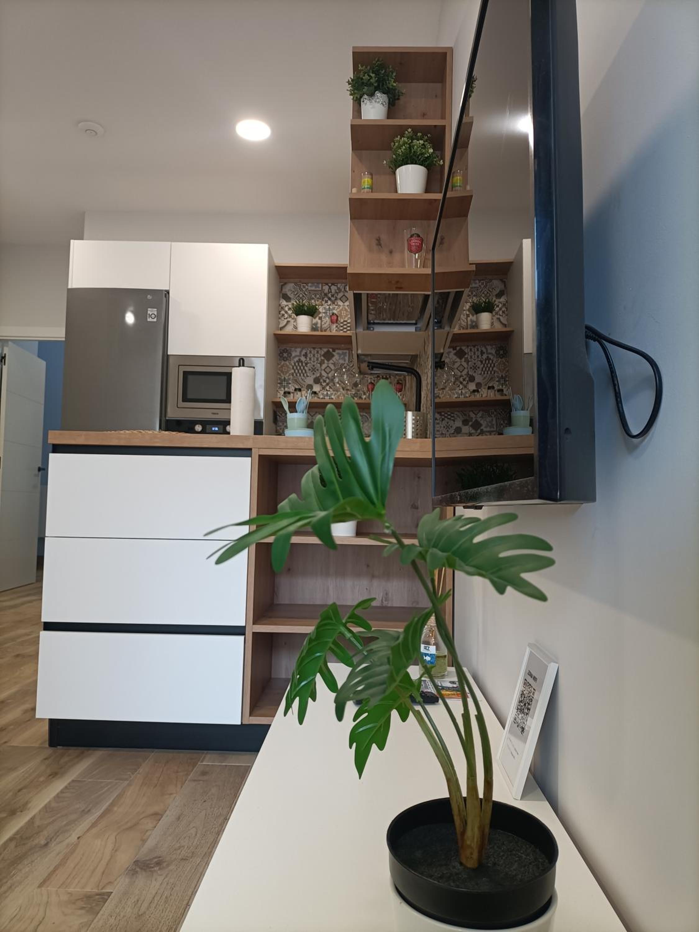 One-Bedroom Apartment photo 2