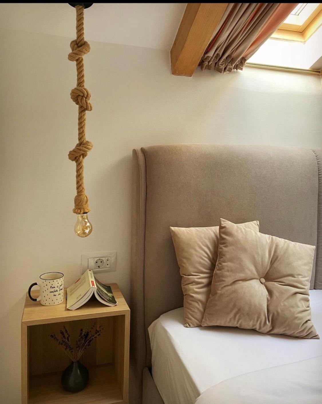 Deluxe Queen Suite