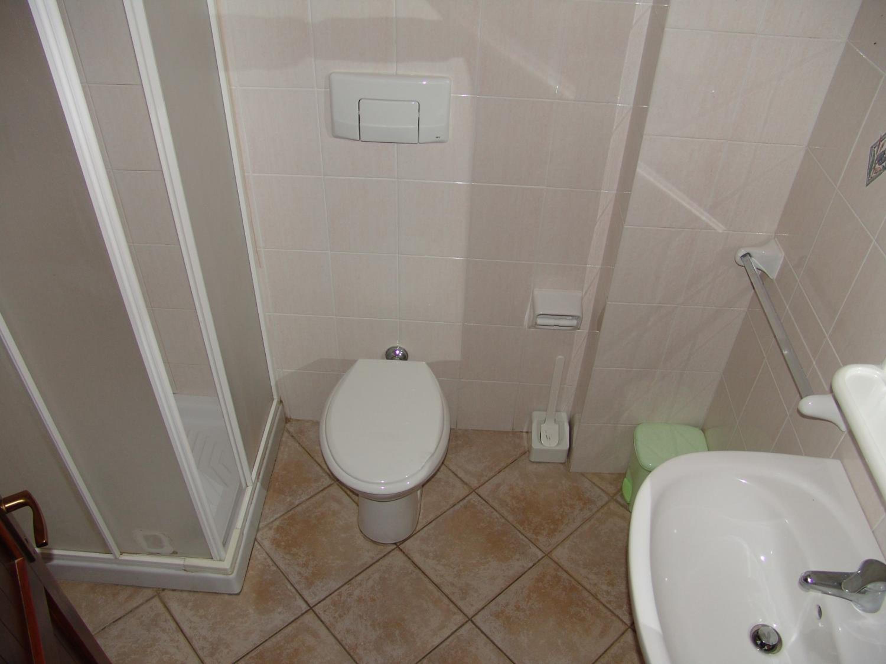 One-Bedroom Apartment (4 Adults) - Photo 25