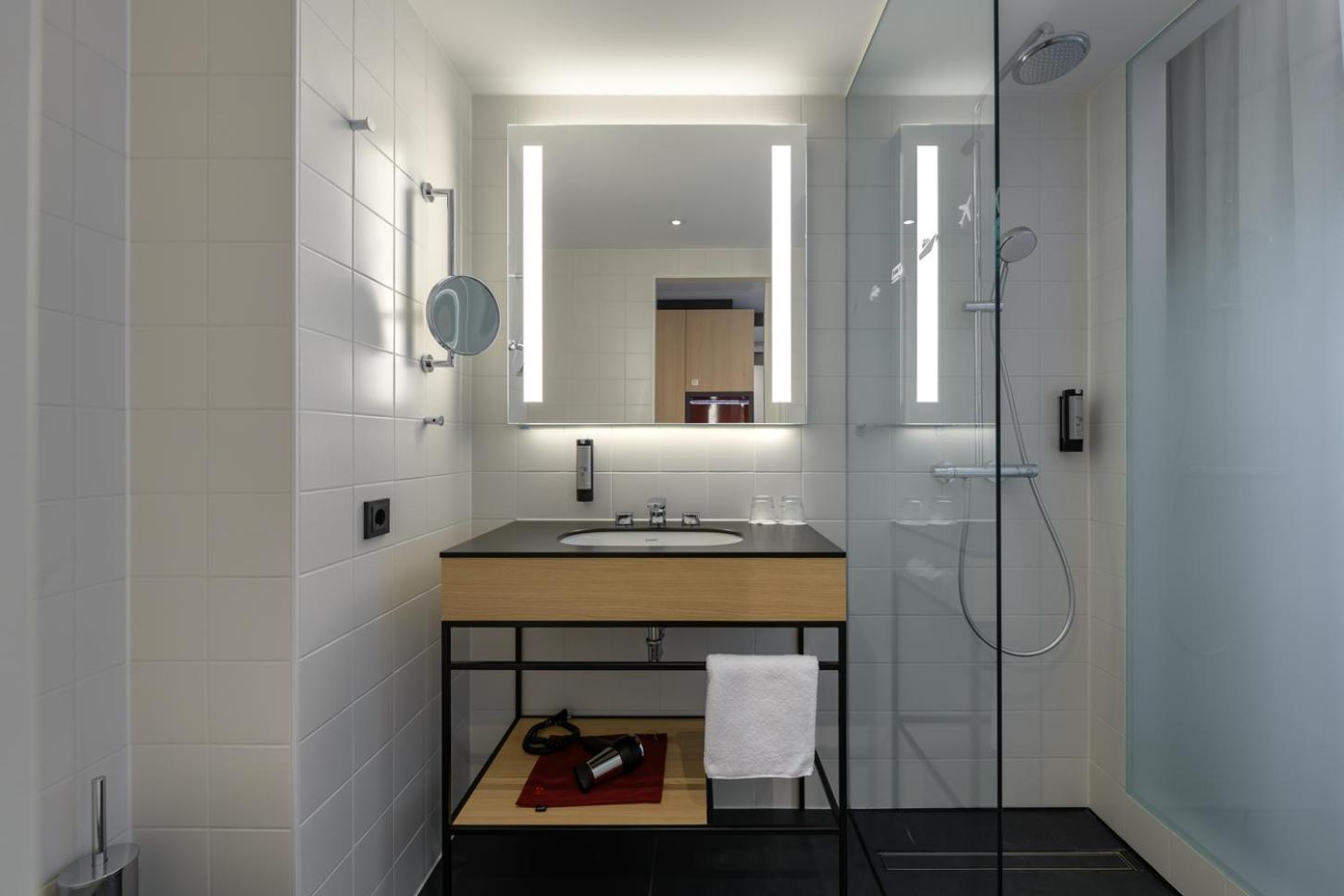 Business Double / Twin Room - Photo 2