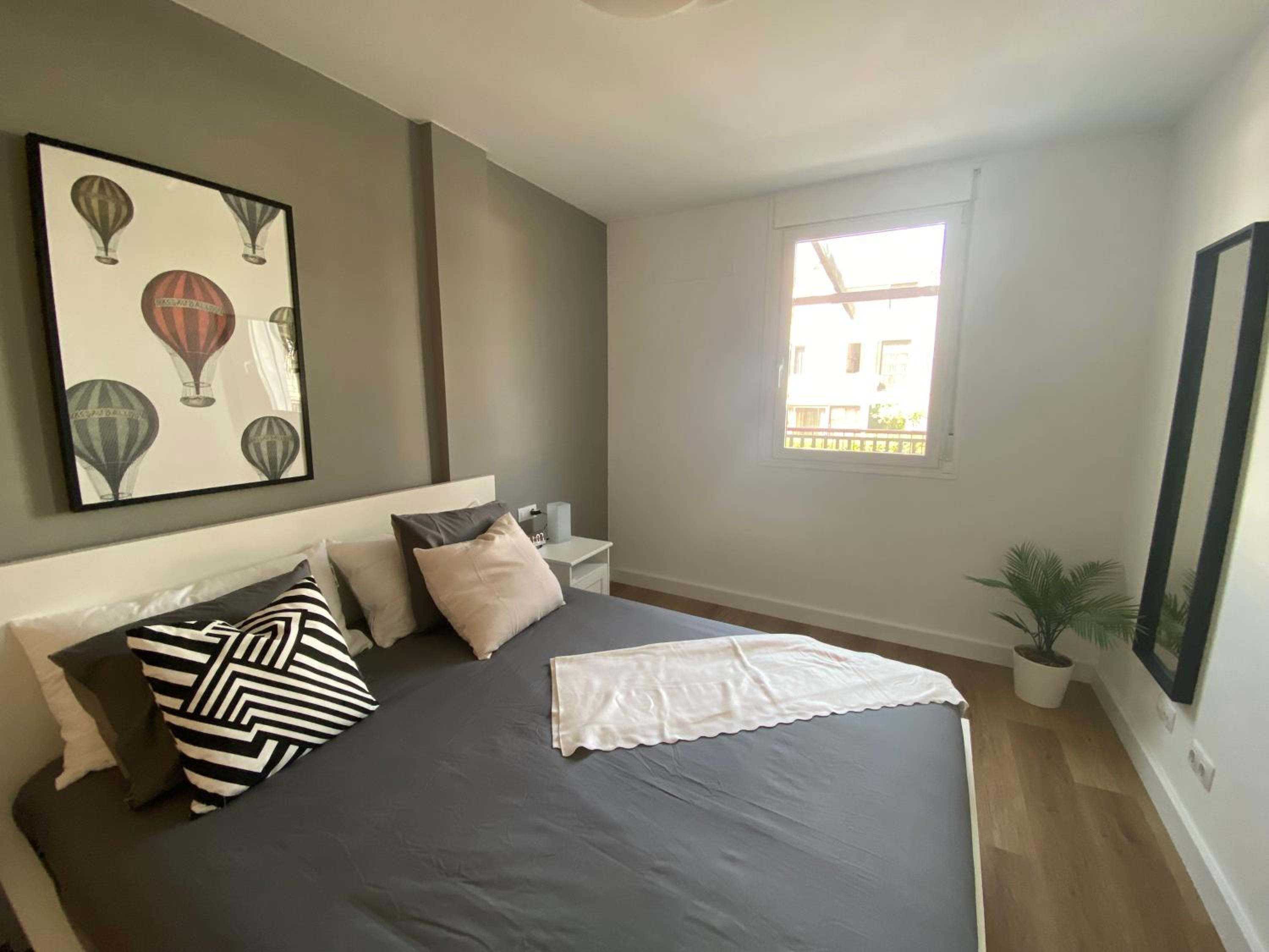 Apartamento con vista a la piscina