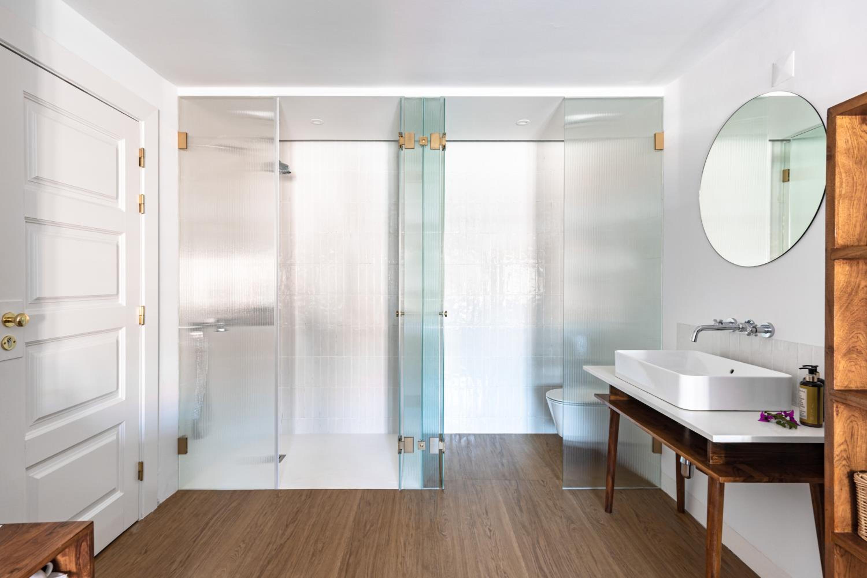 Standard Room - Photo 9