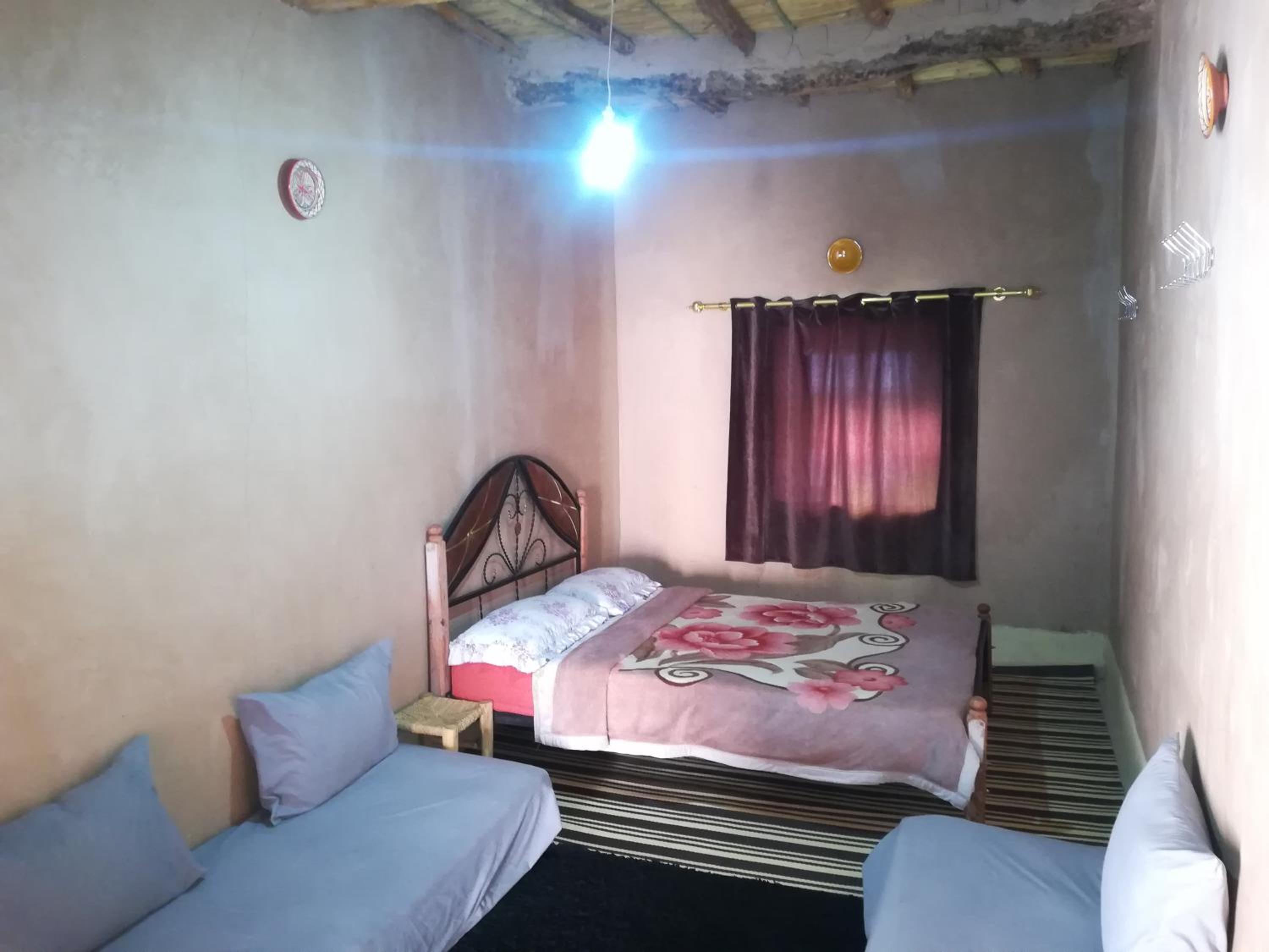 Double Room - Photo 5