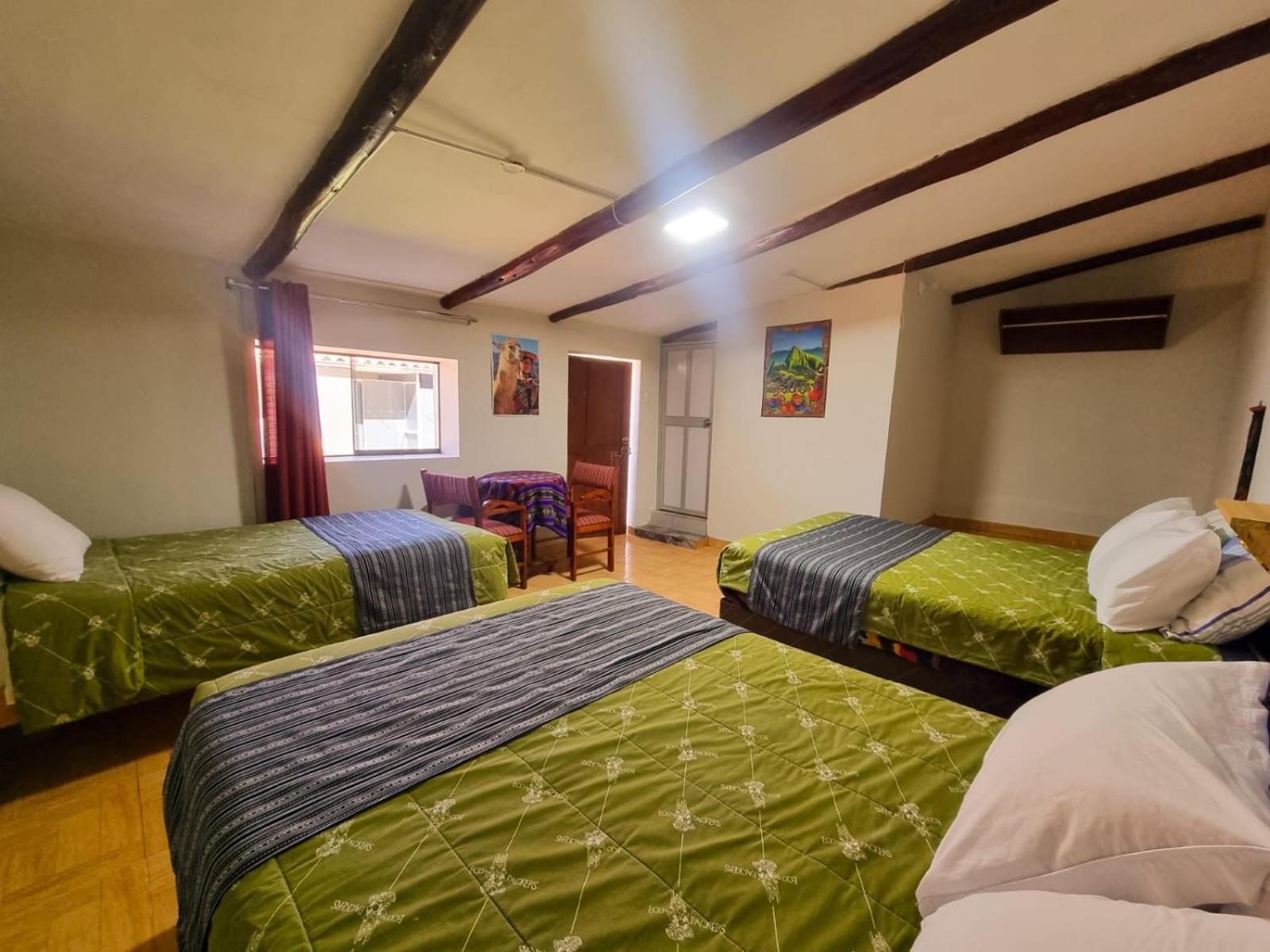 Triple Room With Shared Bathroom photo 3