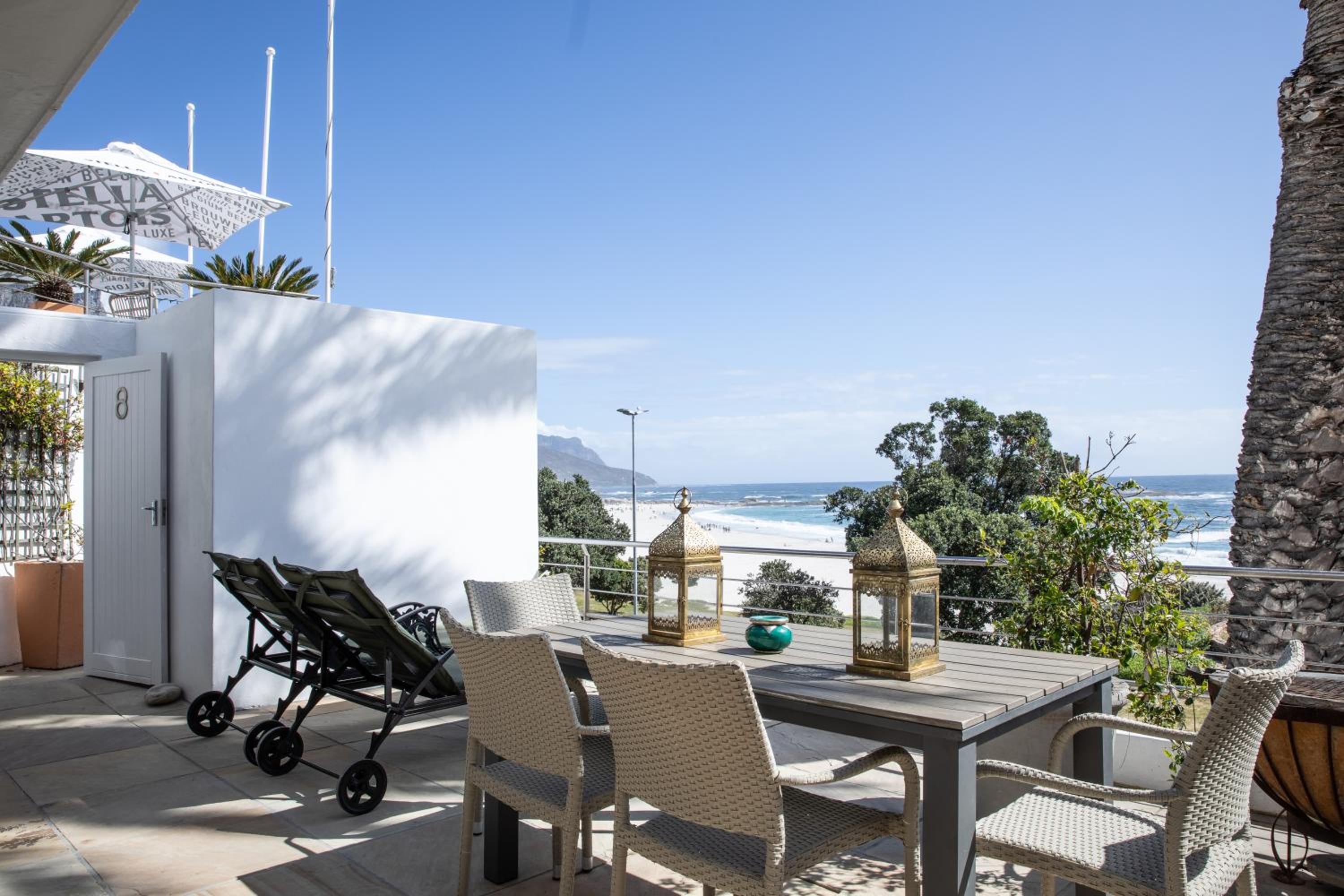 Classic Double Room with Sea View - Photo 4