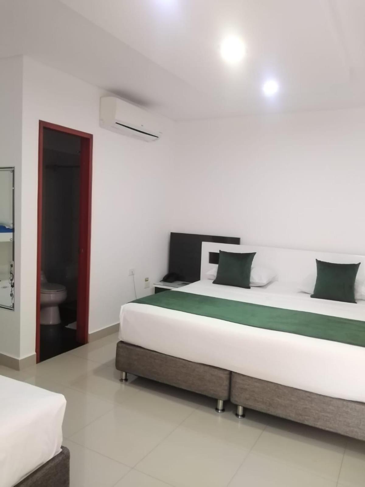 Standard Twin Room photo 1