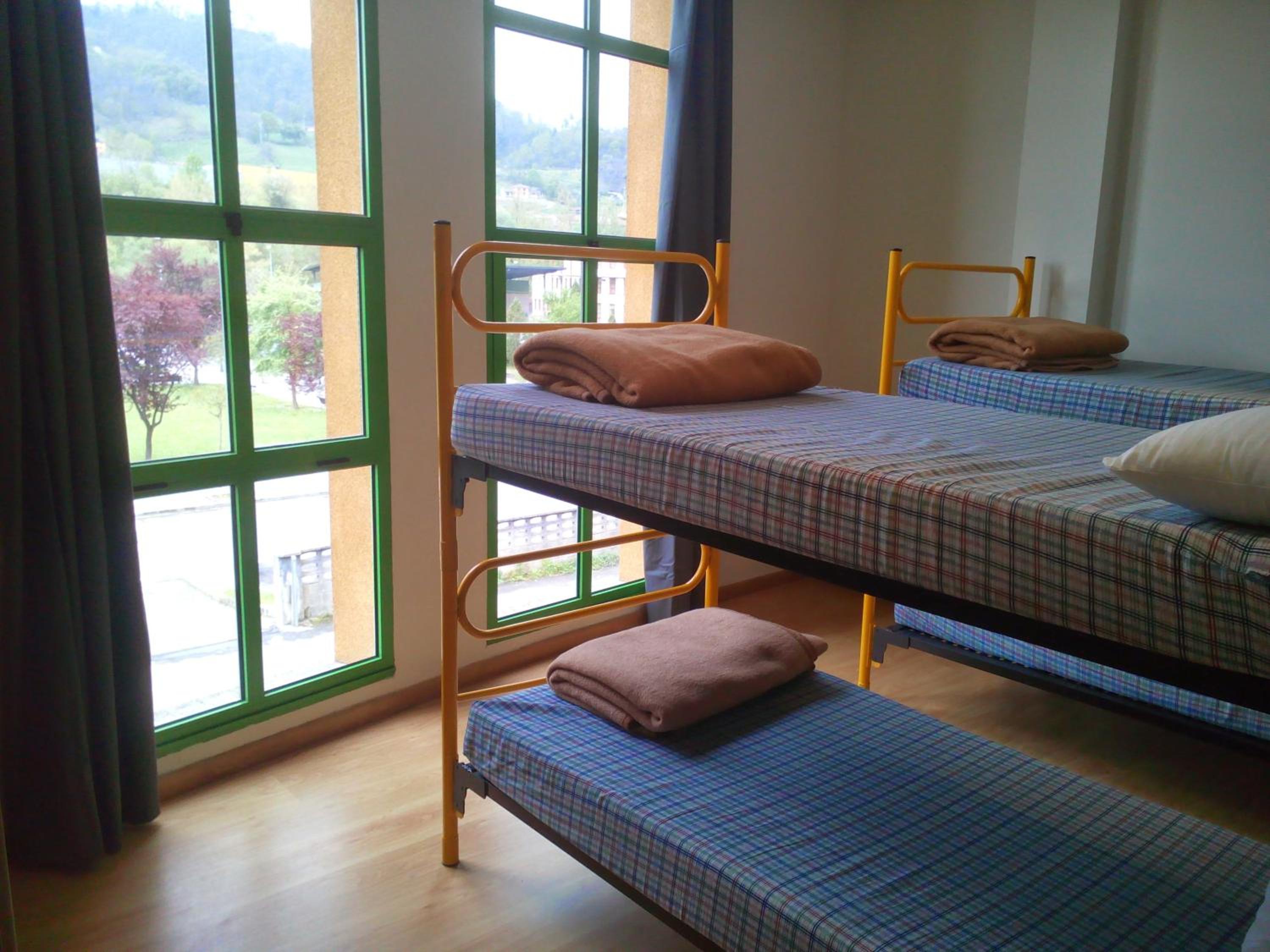 Quadruple Room with Private Bathroom photo 2