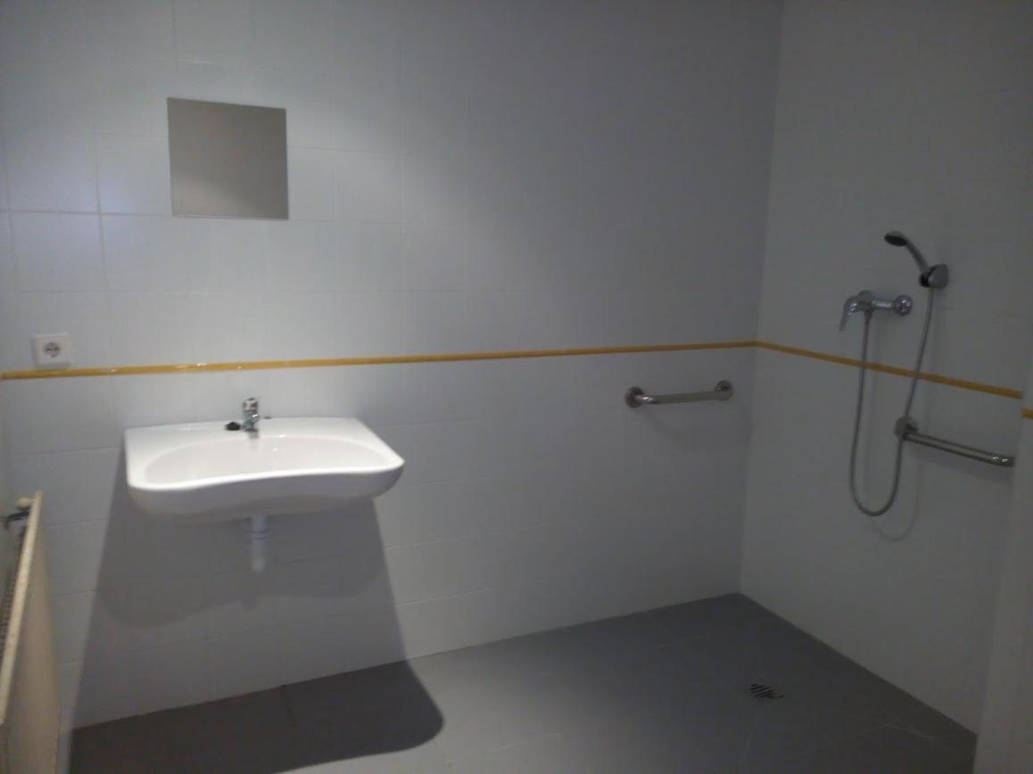 Family Room with Bathroom photo 3