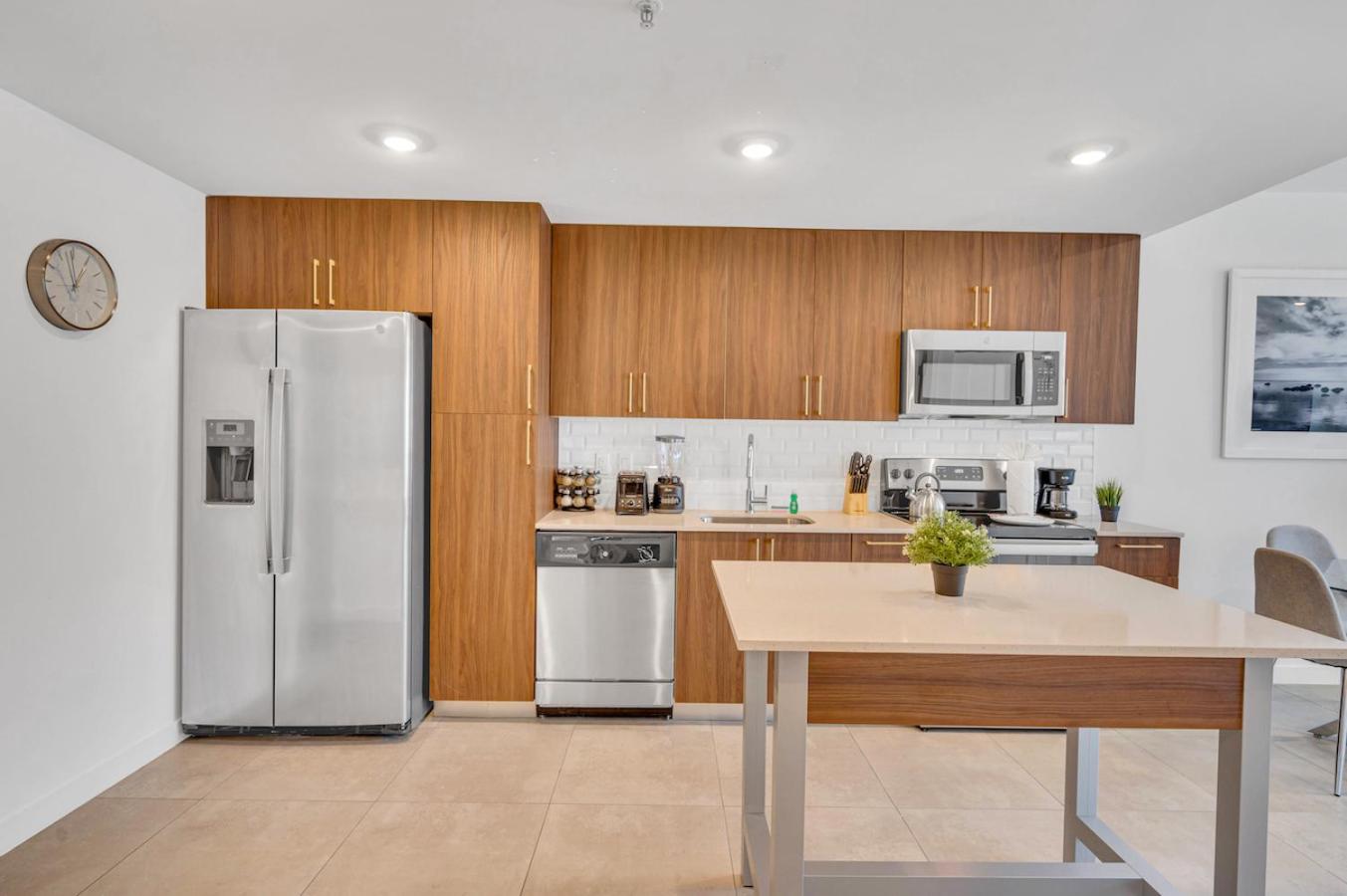 Apartment photo 2