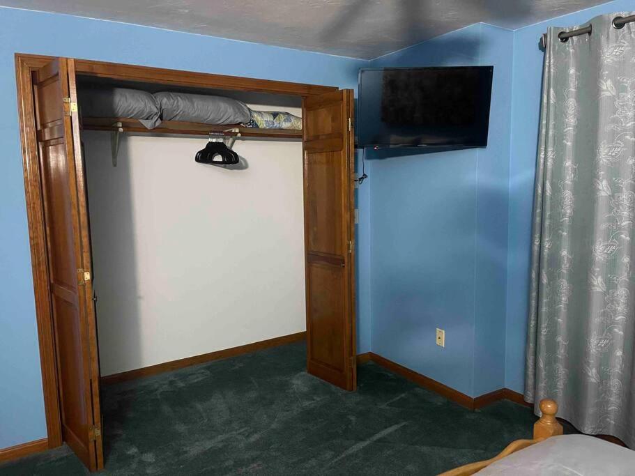 Two-Bedroom House photo 3