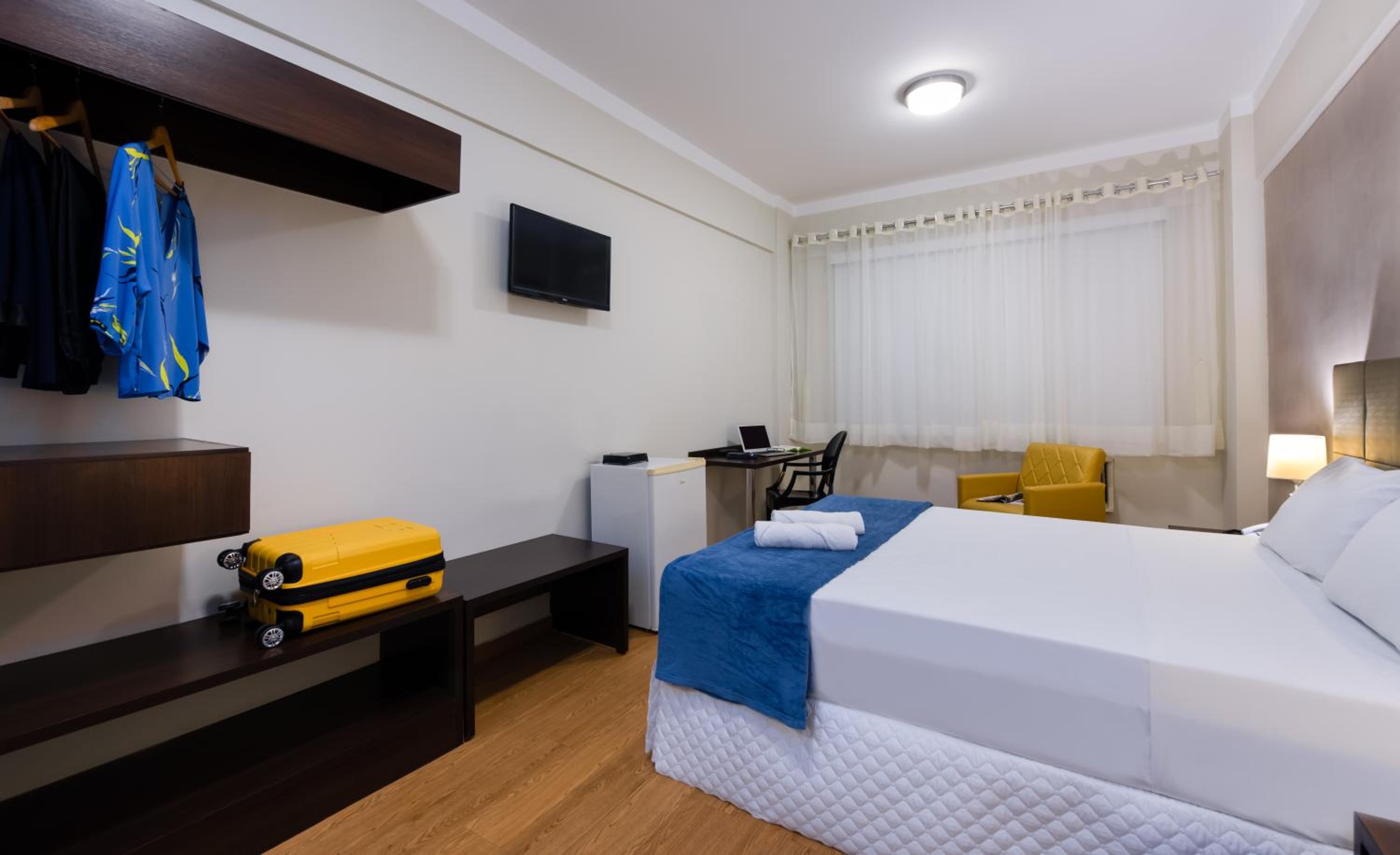 Standard Double Room - Photo 3