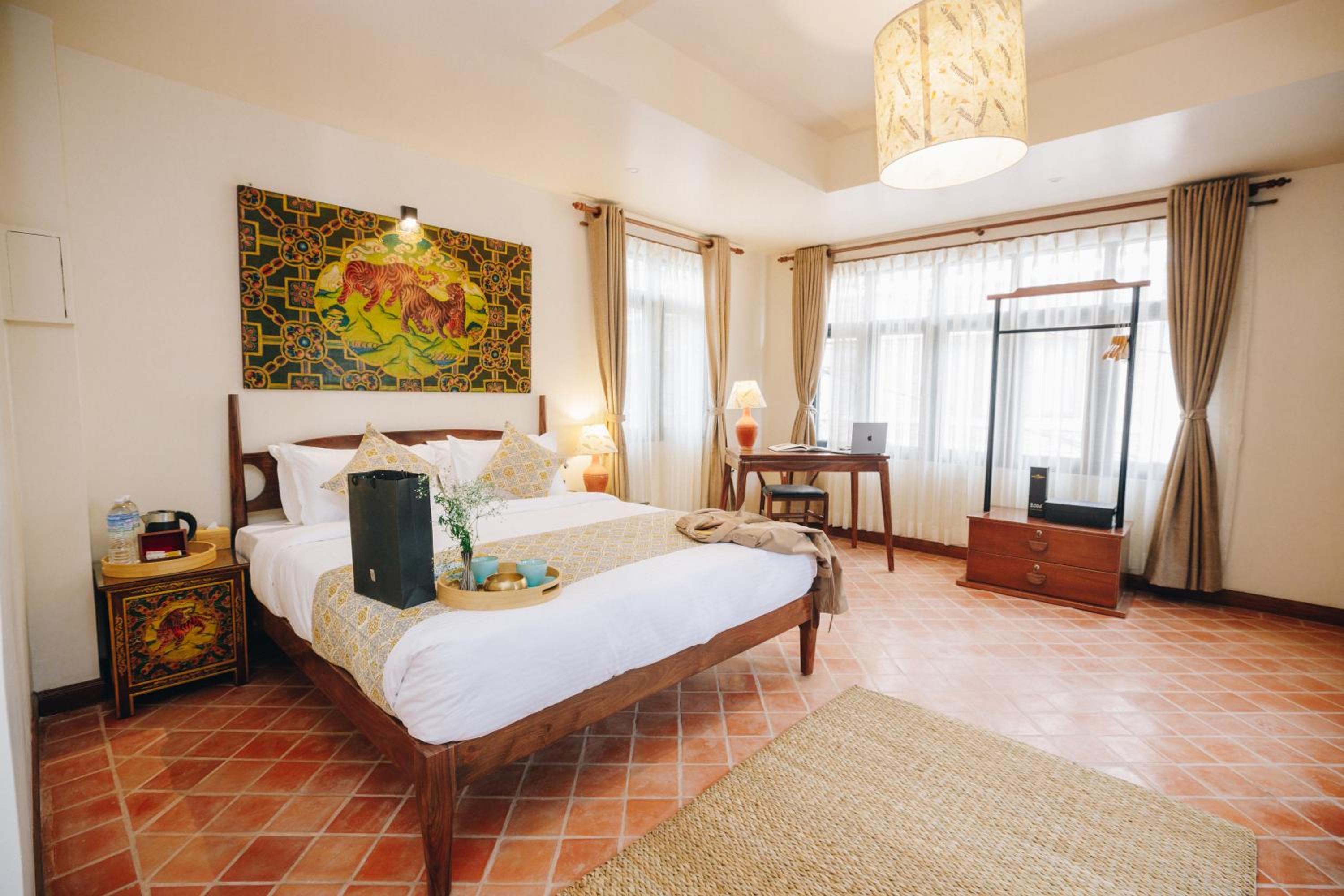 Queen Suite