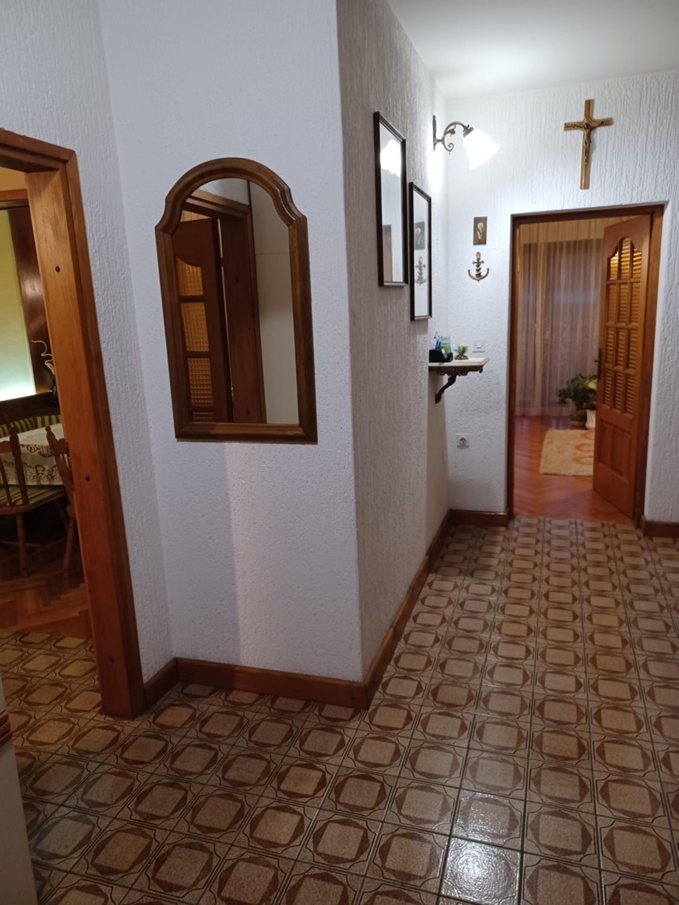 Apartment - Split Level - Photo 39