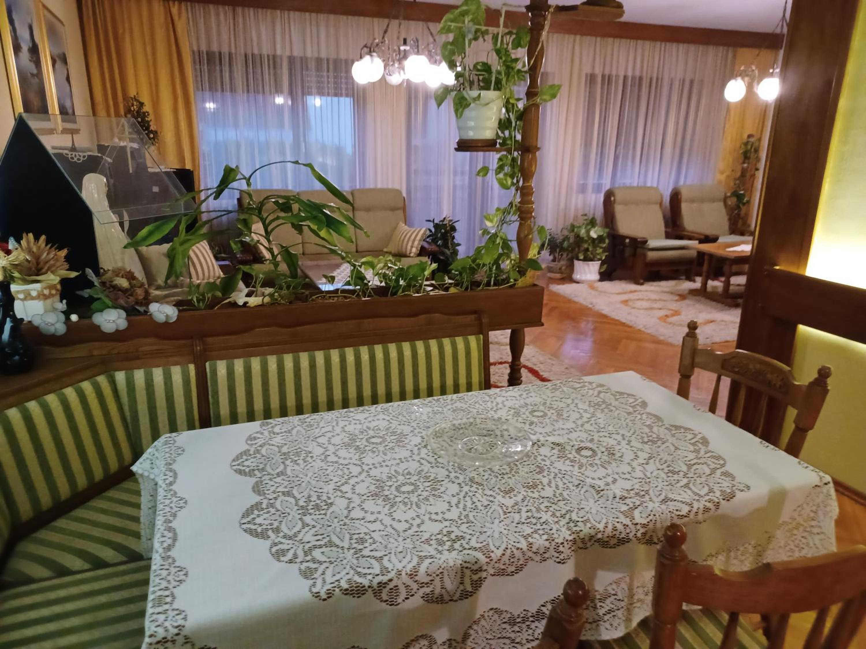 Apartment - Split Level - Photo 20