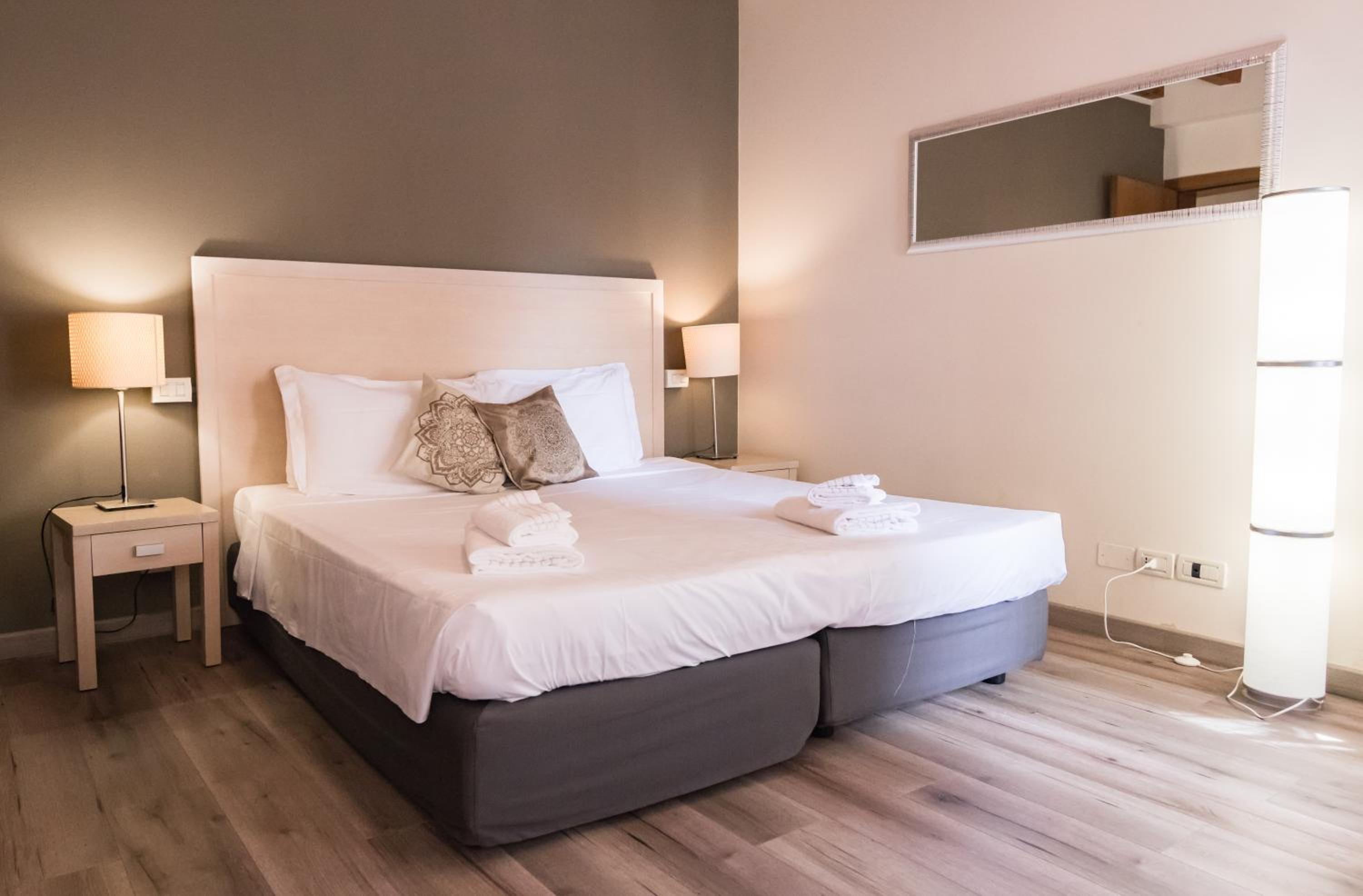 Economy Triple Room photo 1