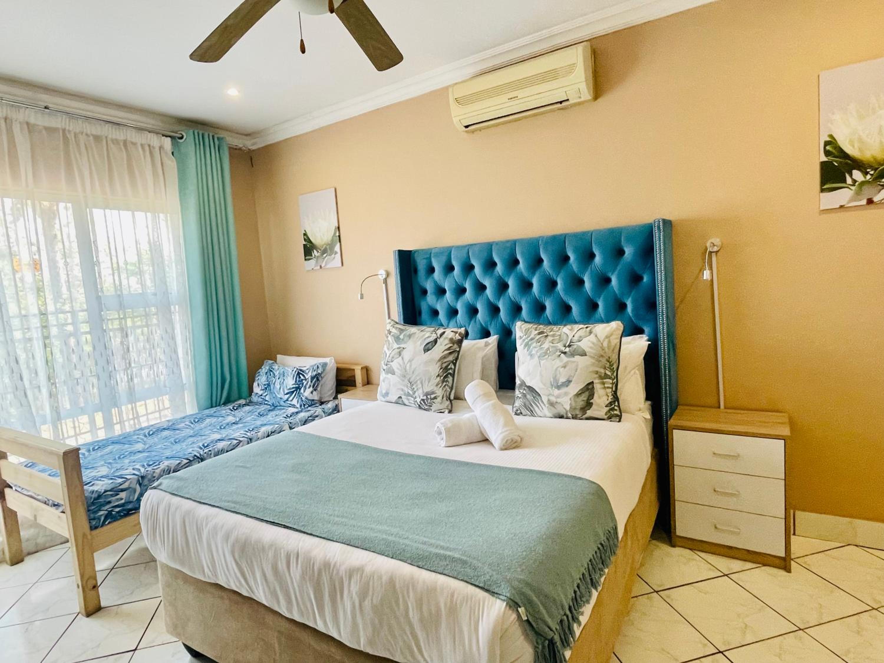 Standard Queen Room - Photo 4