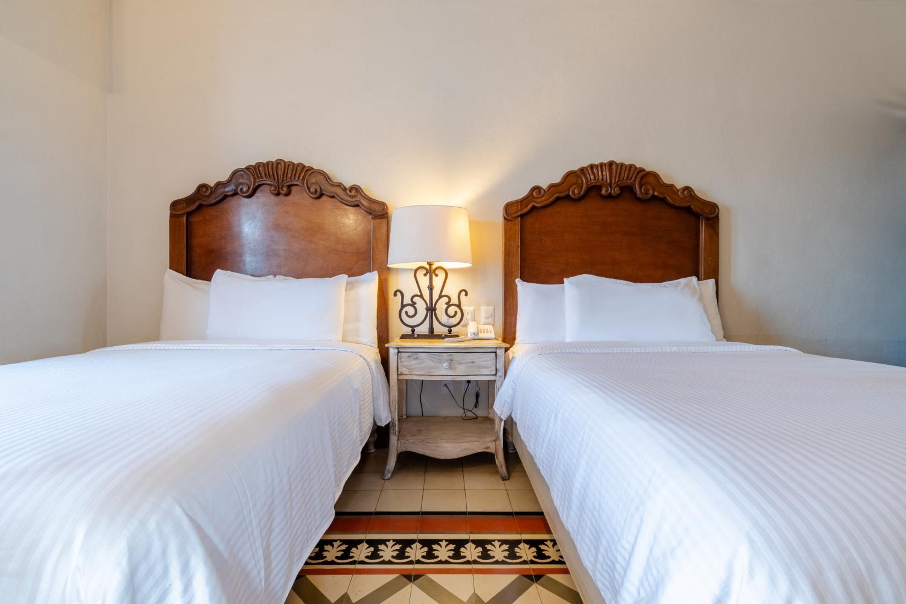Double Room with Two Double Beds - Photo 4