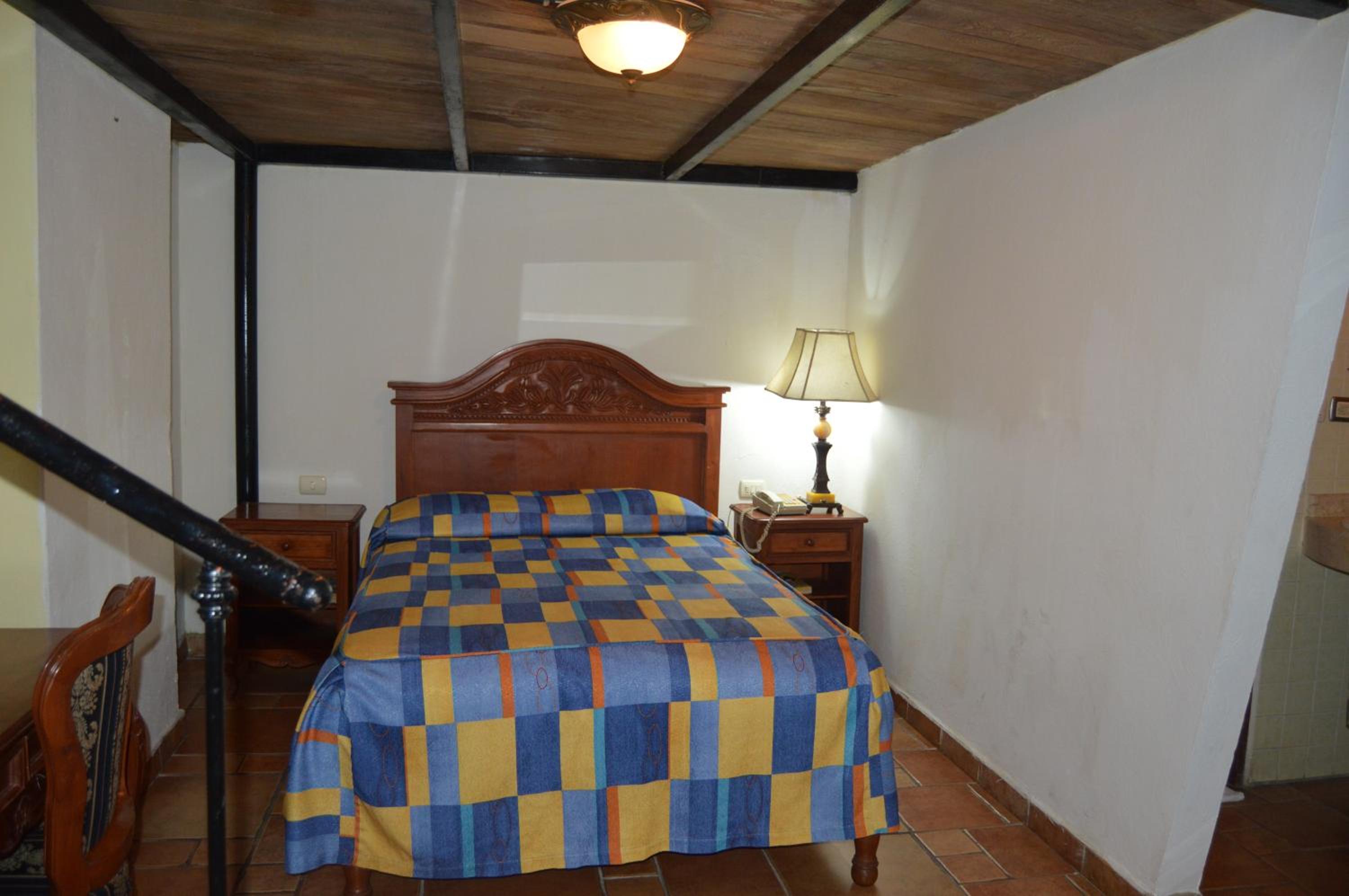 Classic Triple Room photo 2