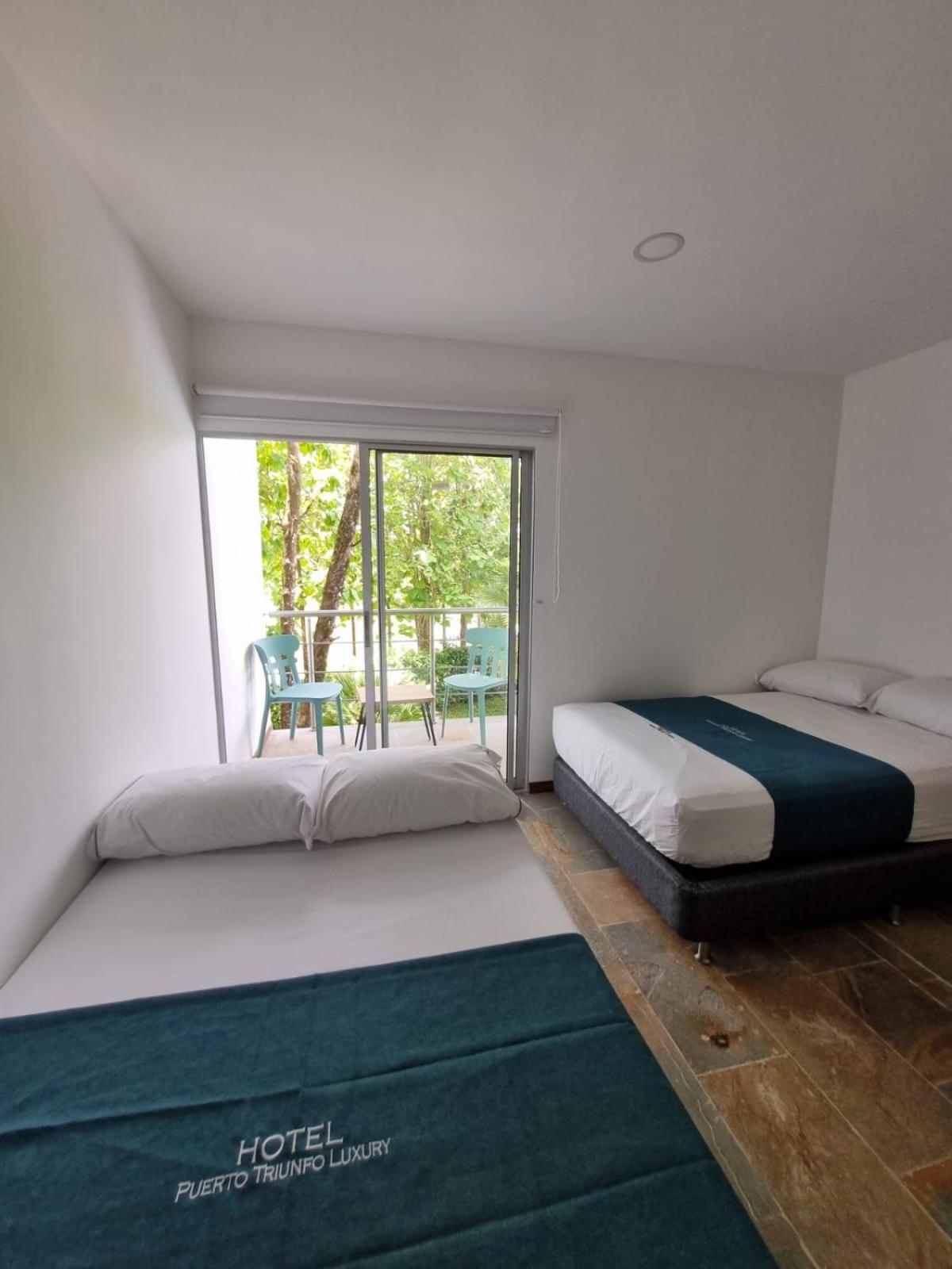 Family Room with Balcony photo 2