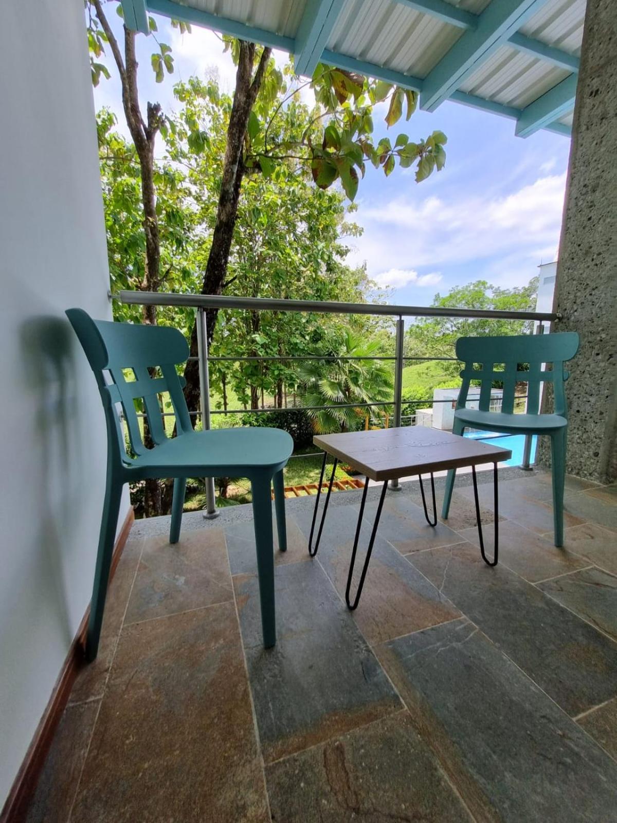 Family Room with Balcony photo 3