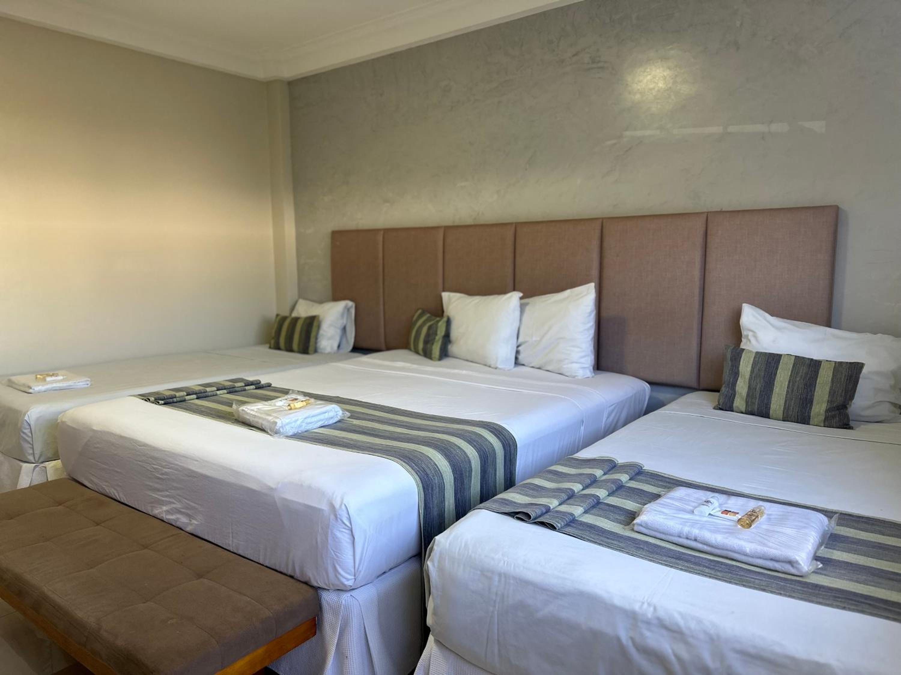 Standard Triple Room photo 3