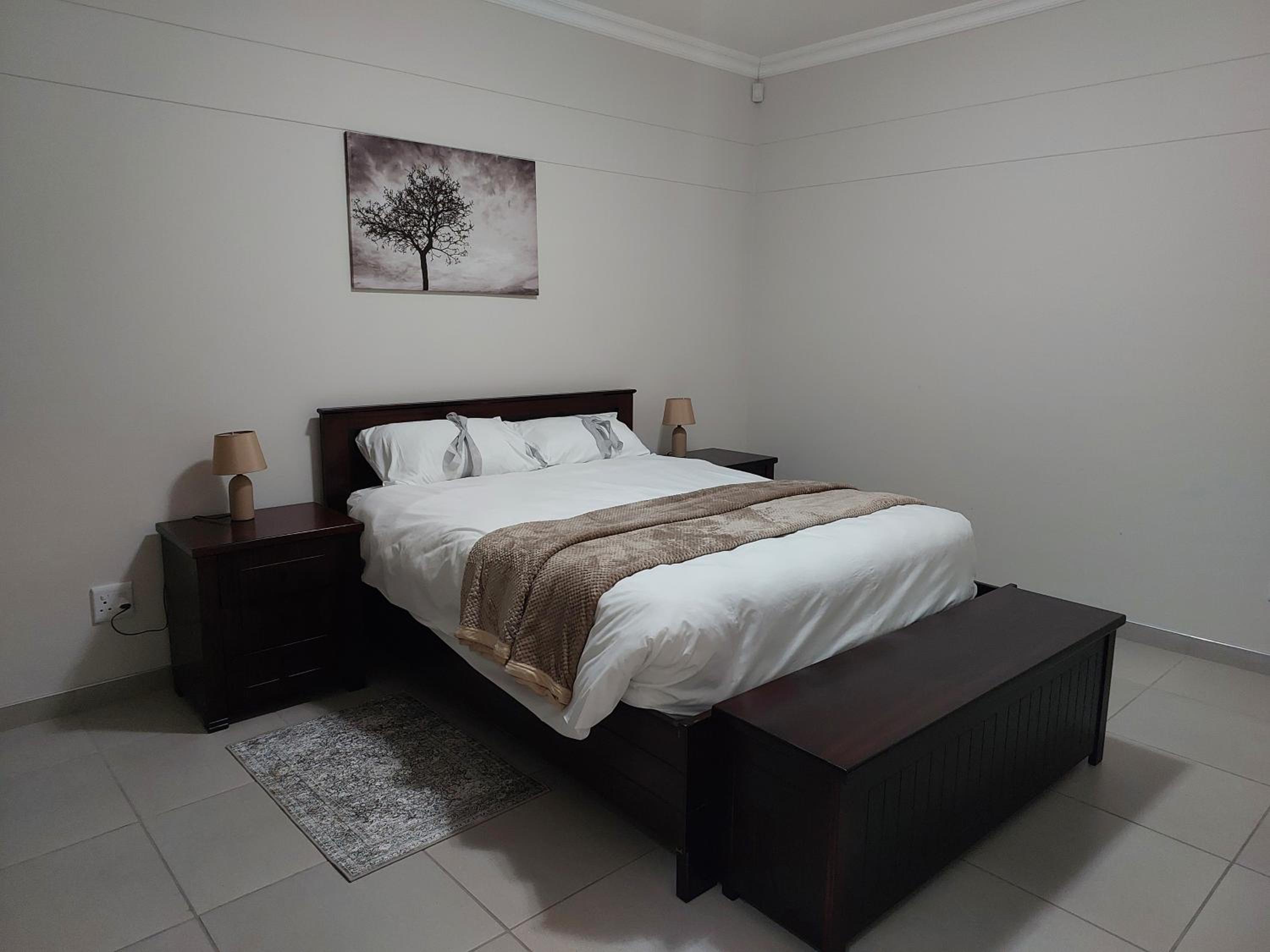 Three-Bedroom House photo 1