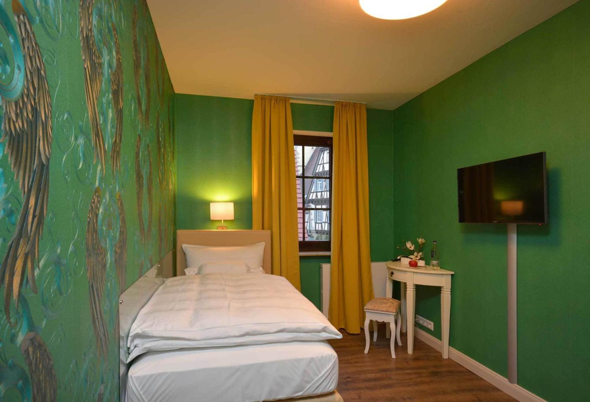 Deluxe Single Room
